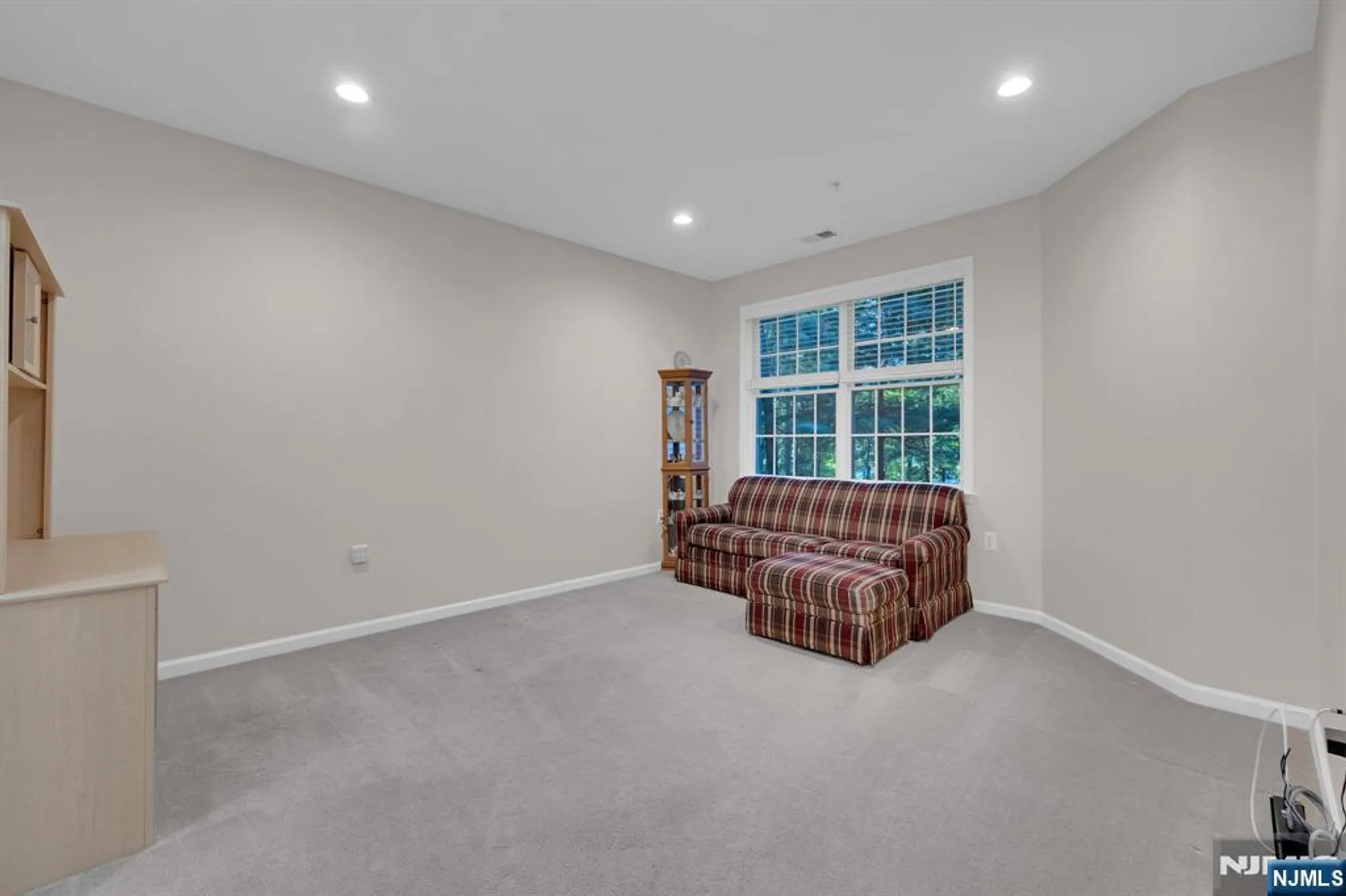 Property Slideshow image 12 of 34 | 7 ridgeview ln, Mount Arlington, NJ, 07856