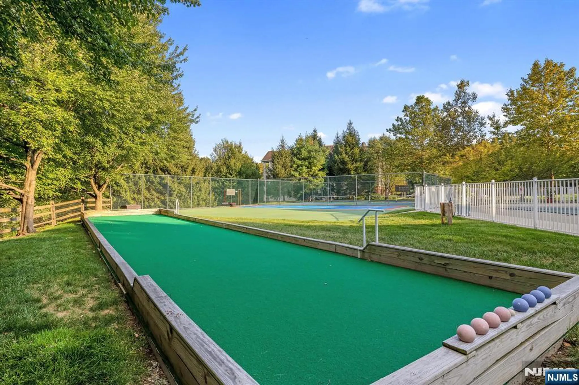 Property Slideshow image 27 of 34 | 7 ridgeview ln, Mount Arlington, NJ, 07856