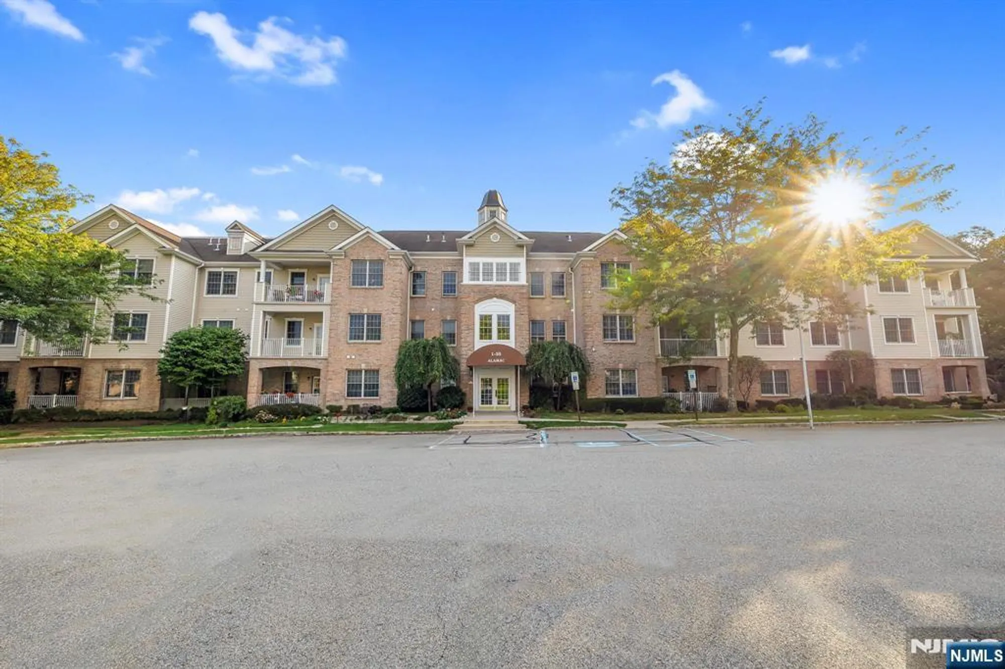 Property Slideshow image 30 of 34 | 7 ridgeview ln, Mount Arlington, NJ, 07856