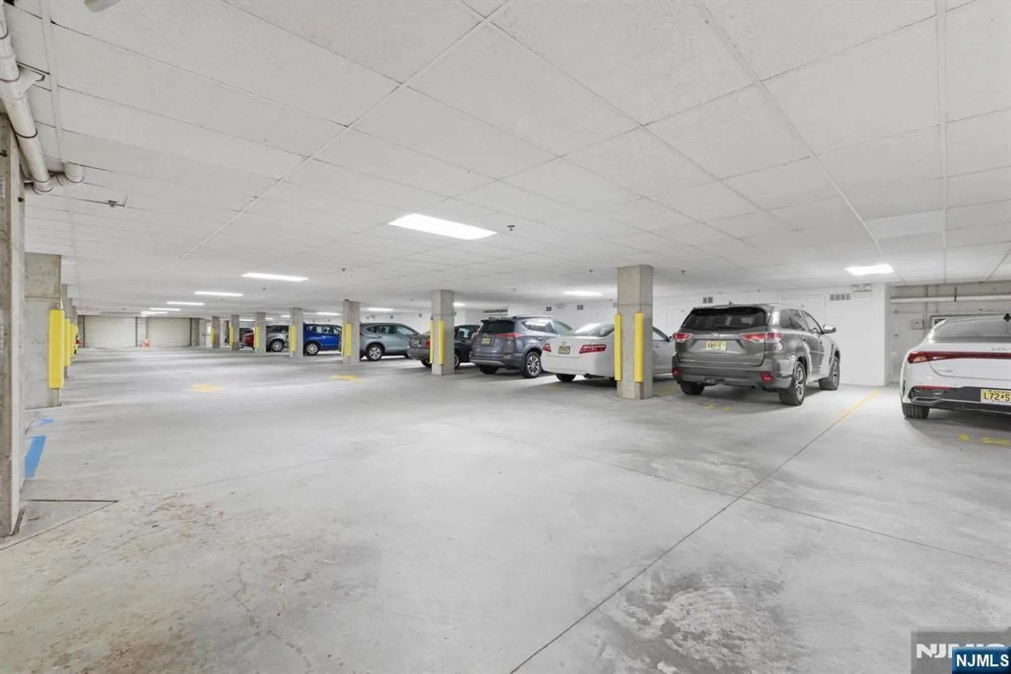 Property Slideshow image 32 of 34 | 7 ridgeview ln, Mount Arlington, NJ, 07856