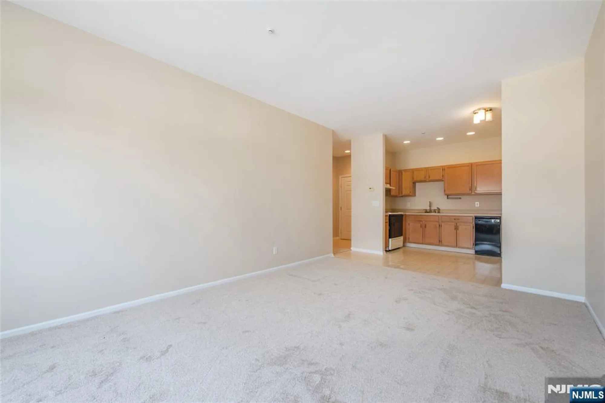 Property Slideshow image 12 of 33 | 9302 richmond rd, West Milford, NJ, 07480