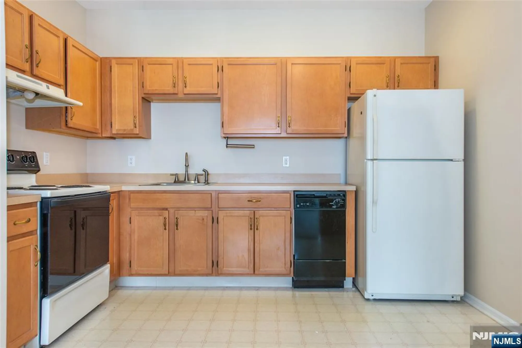 Property Slideshow image 8 of 33 | 9302 richmond rd, West Milford, NJ, 07480