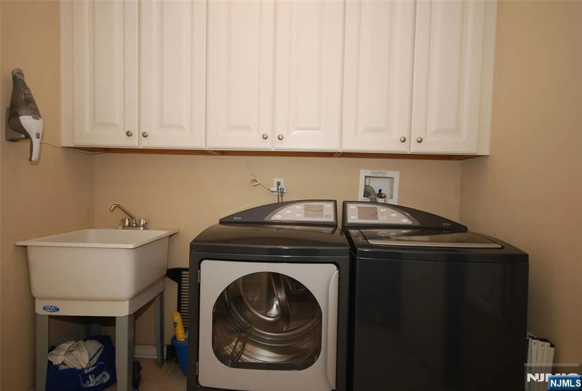 Property Slideshow image 9 of 35 | 22 coppa rd, Woodland Park, NJ, 07424