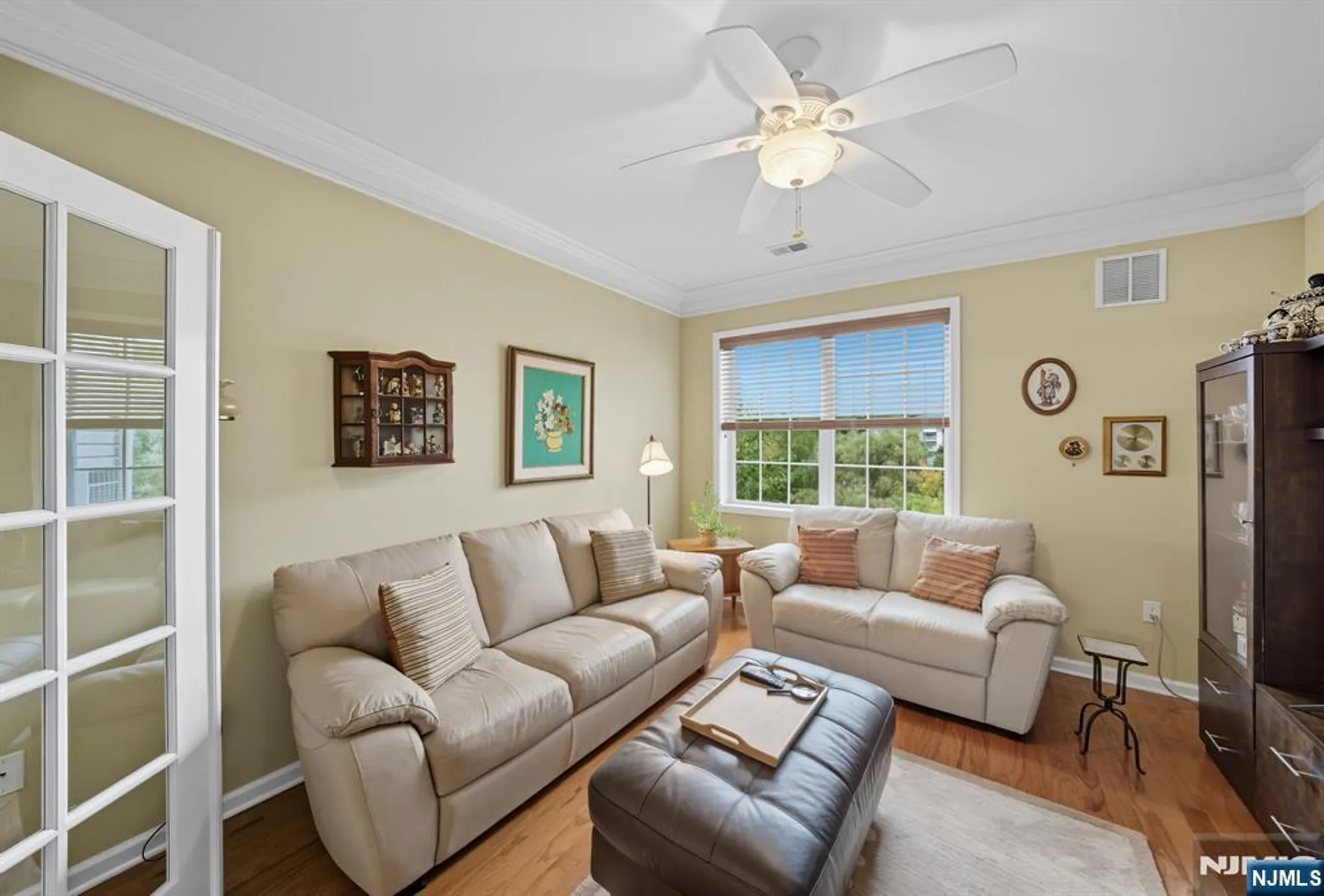 Property Slideshow image 15 of 50 | 4319 warrens way deeded garage, Wanaque, NJ, 07465