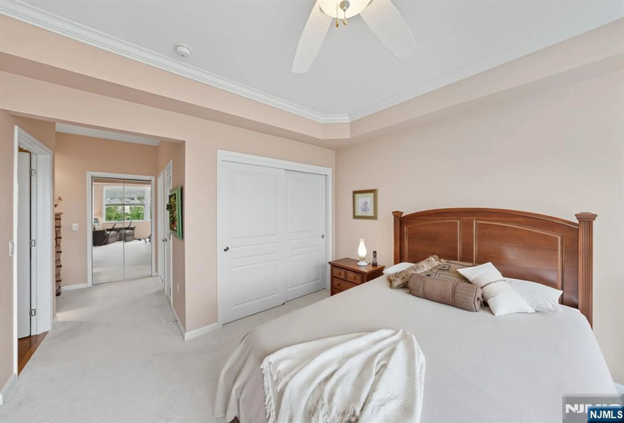 Property Slideshow image 21 of 50 | 4319 warrens way deeded garage, Wanaque, NJ, 07465