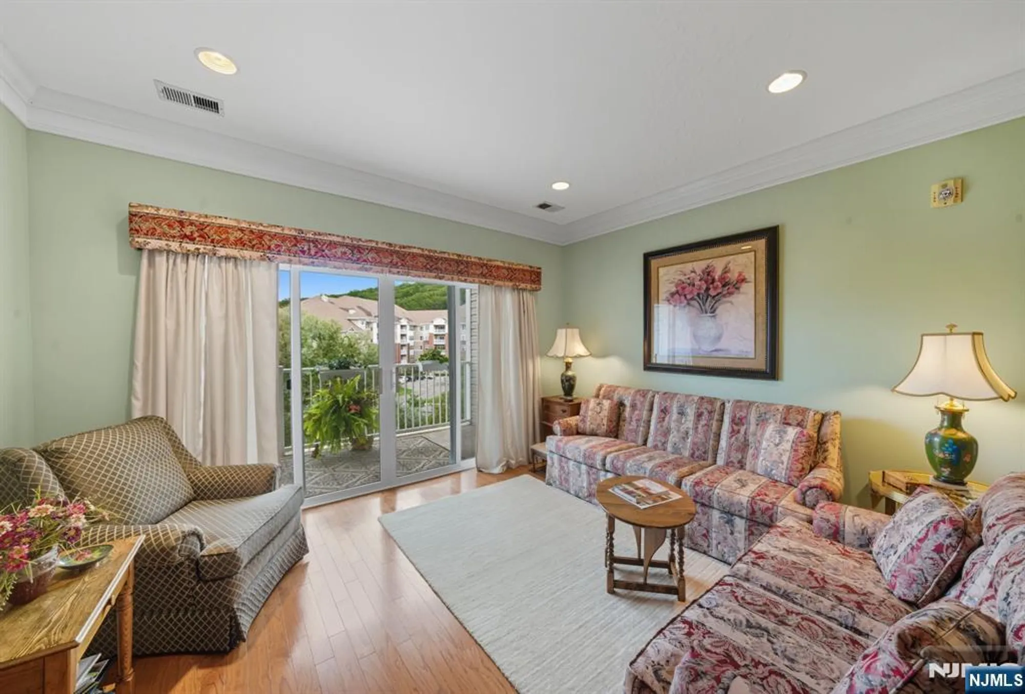 Property Slideshow image 24 of 50 | 4319 warrens way deeded garage, Wanaque, NJ, 07465