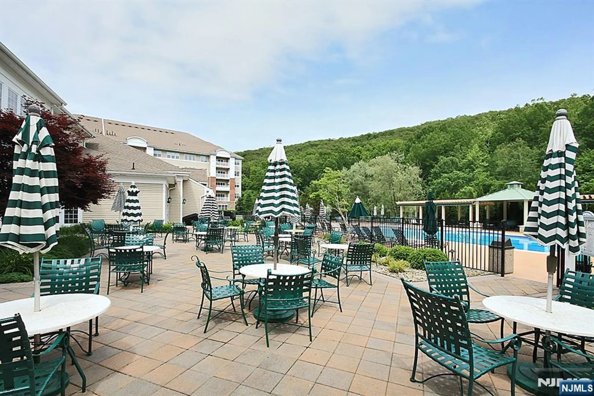 Property Slideshow image 42 of 50 | 4319 warrens way deeded garage, Wanaque, NJ, 07465