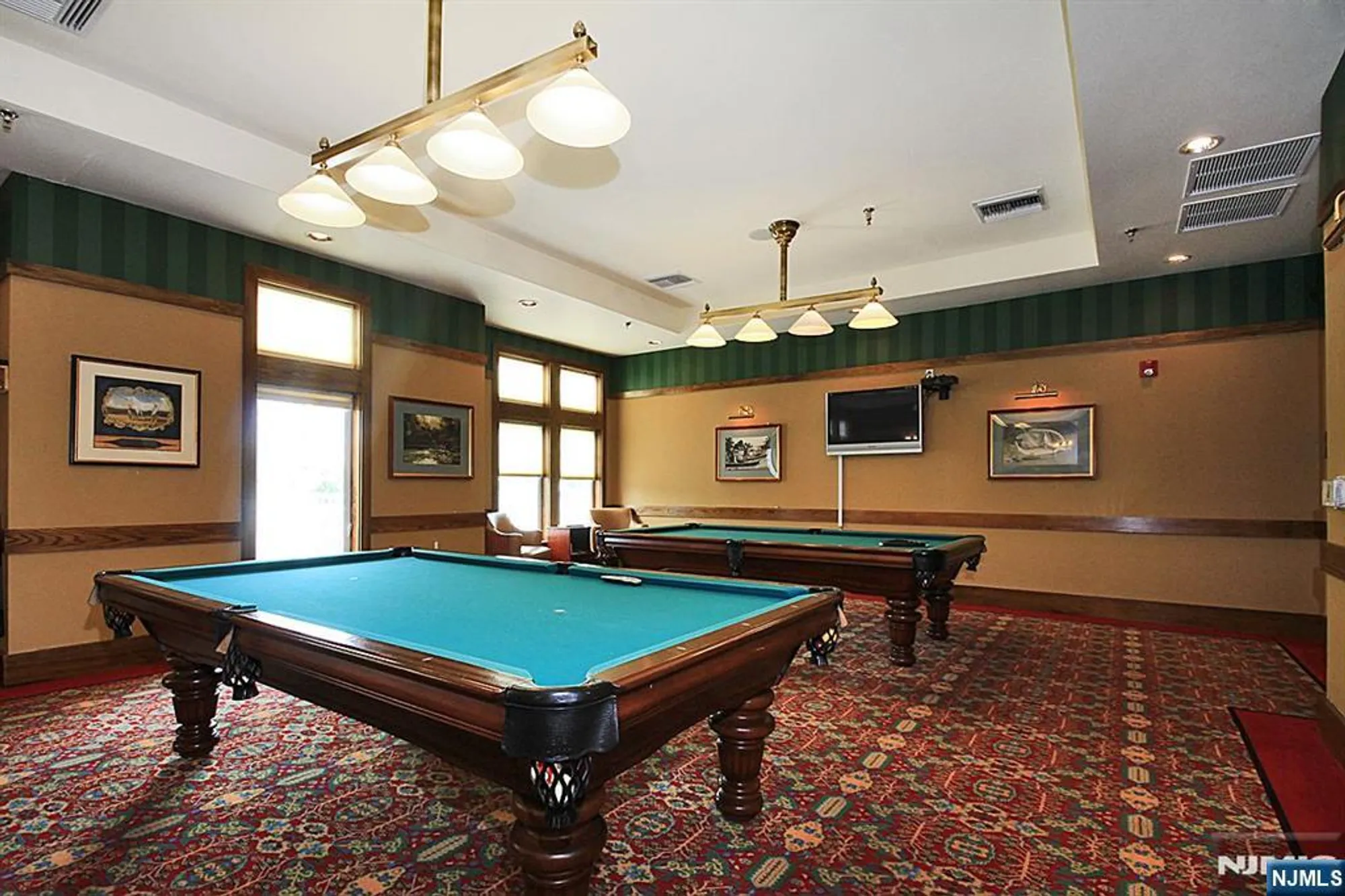 Property Slideshow image 43 of 50 | 4319 warrens way deeded garage, Wanaque, NJ, 07465