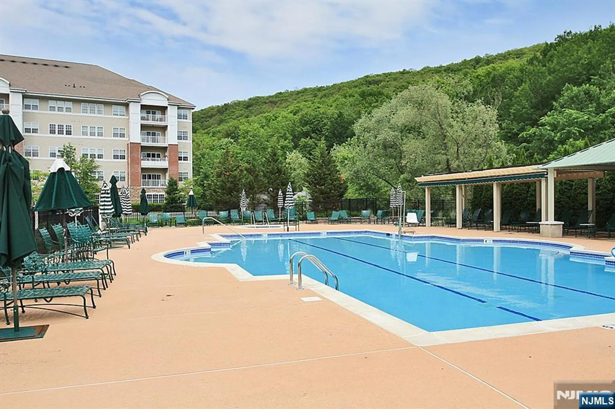 Property Slideshow image 44 of 50 | 4319 warrens way deeded garage, Wanaque, NJ, 07465