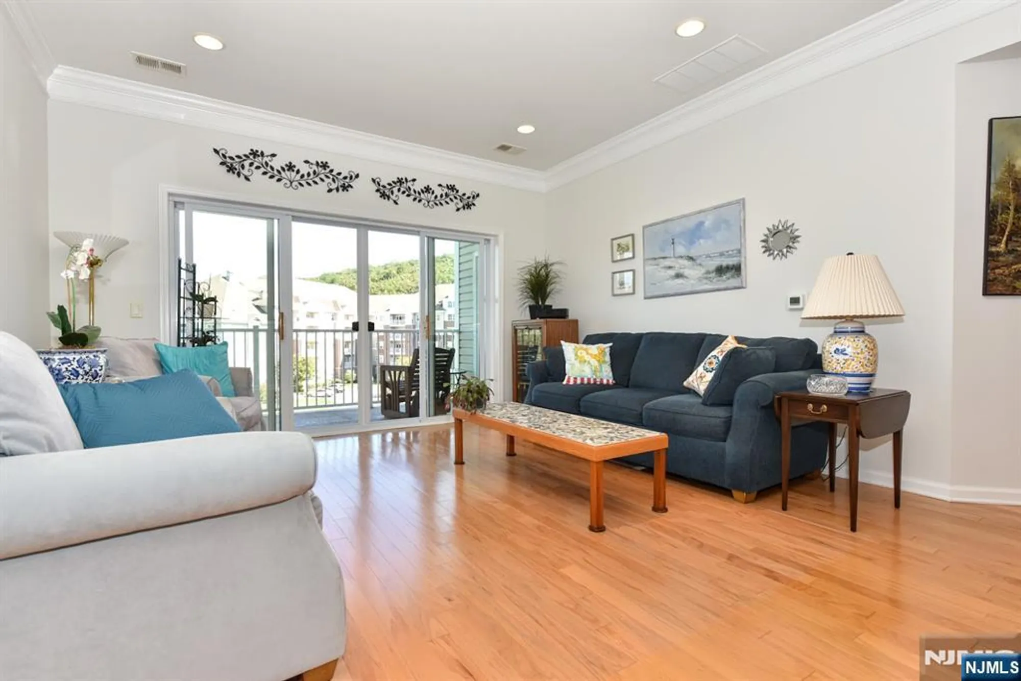 Property Slideshow image 6 of 29 | 4321 warrens way # 4321, Wanaque, NJ, 07465