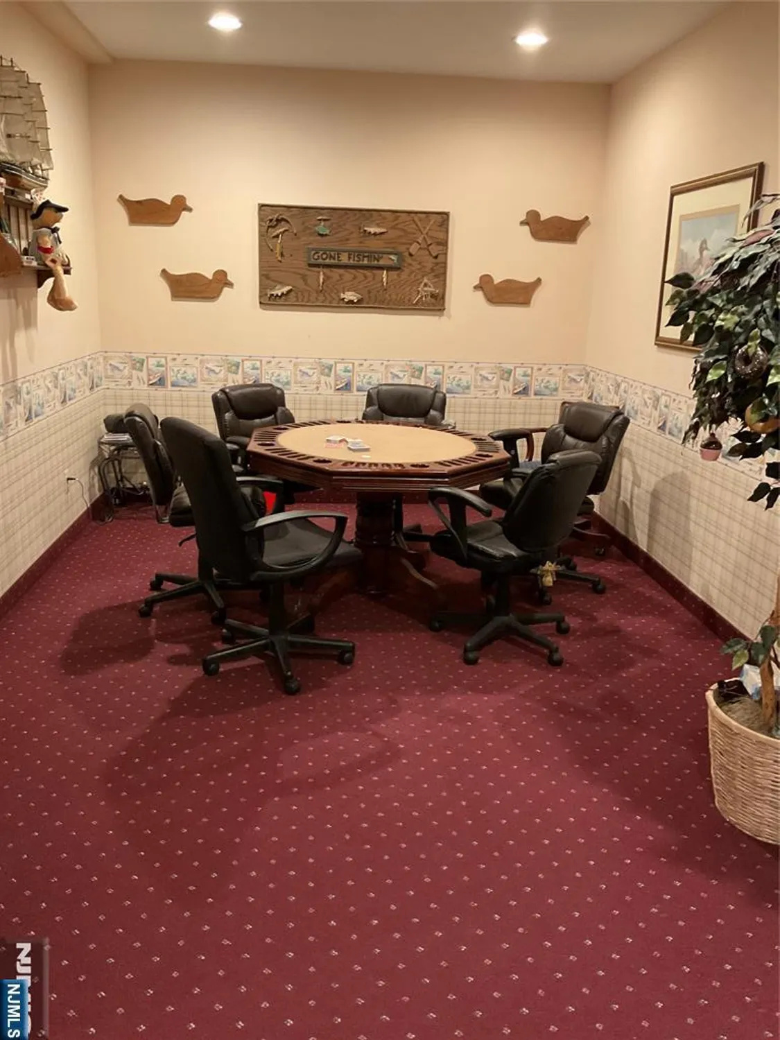 Property Slideshow image 19 of 28 | 5318 richmond rd, West Milford, NJ, 07480