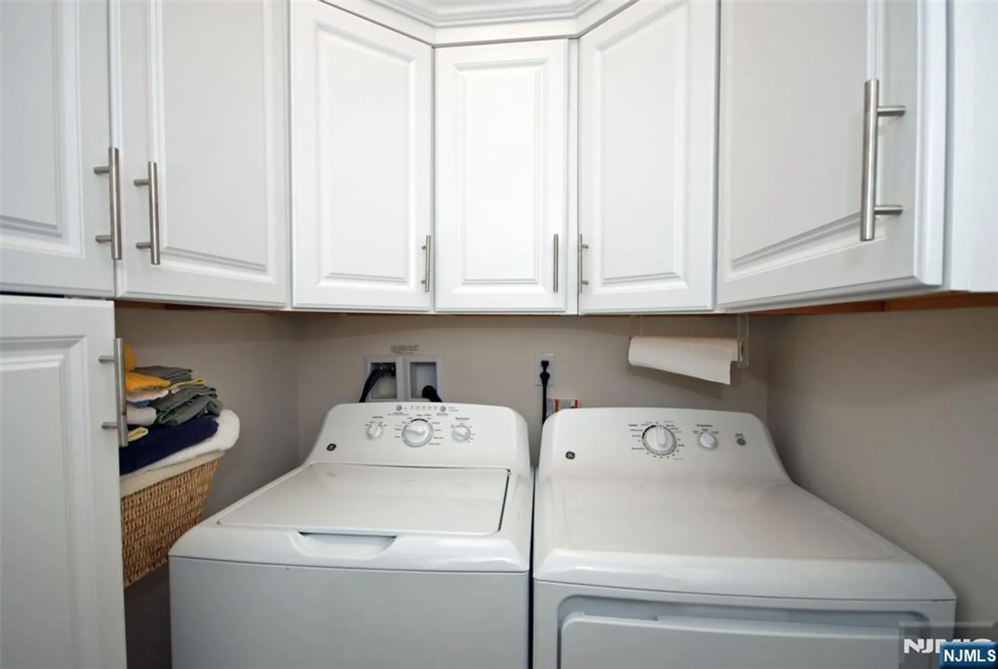 Property Slideshow image 12 of 39 | 5 granite rd unit d2, Woodland Park, NJ, 07424