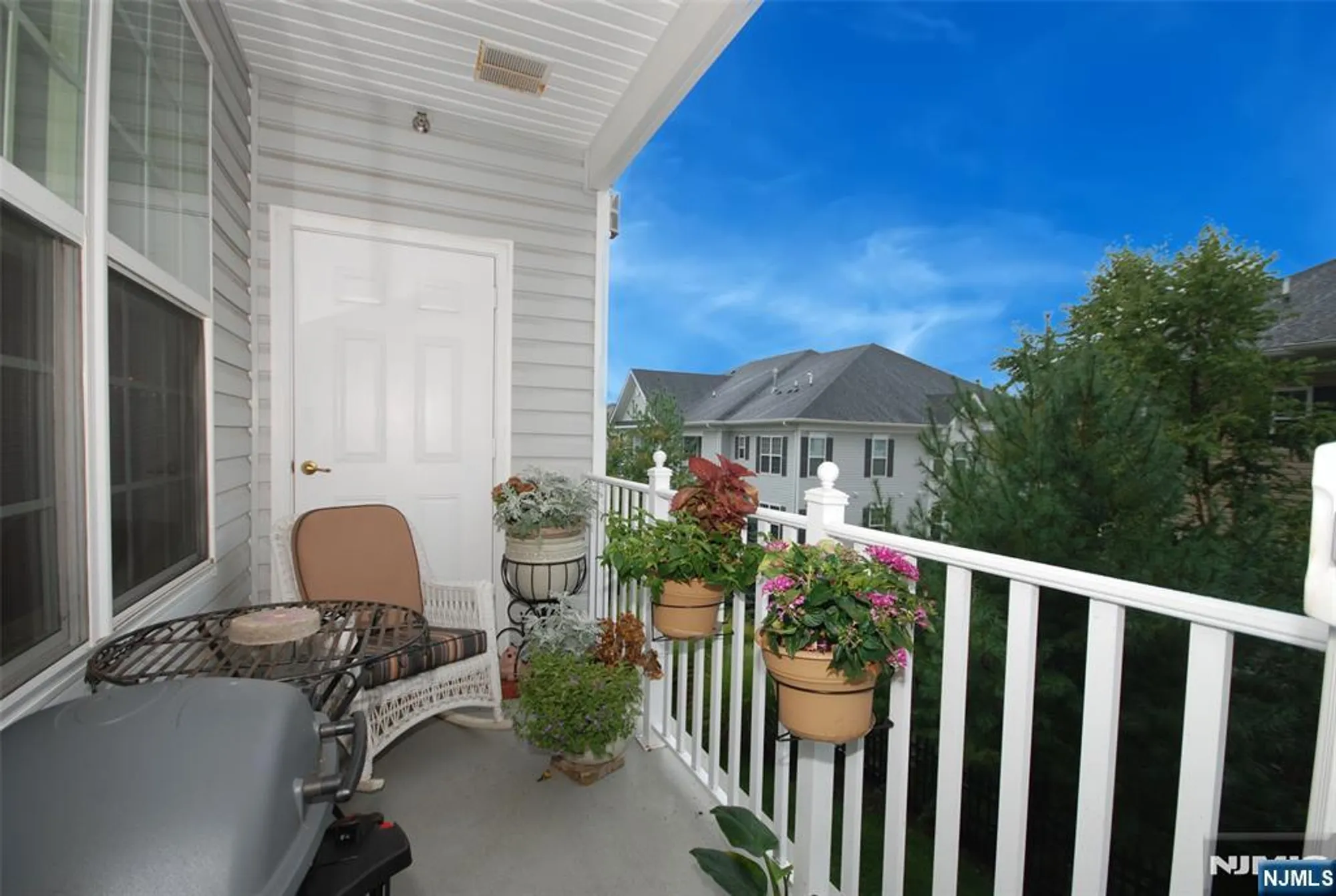 Property Slideshow image 22 of 39 | 5 granite rd unit d2, Woodland Park, NJ, 07424