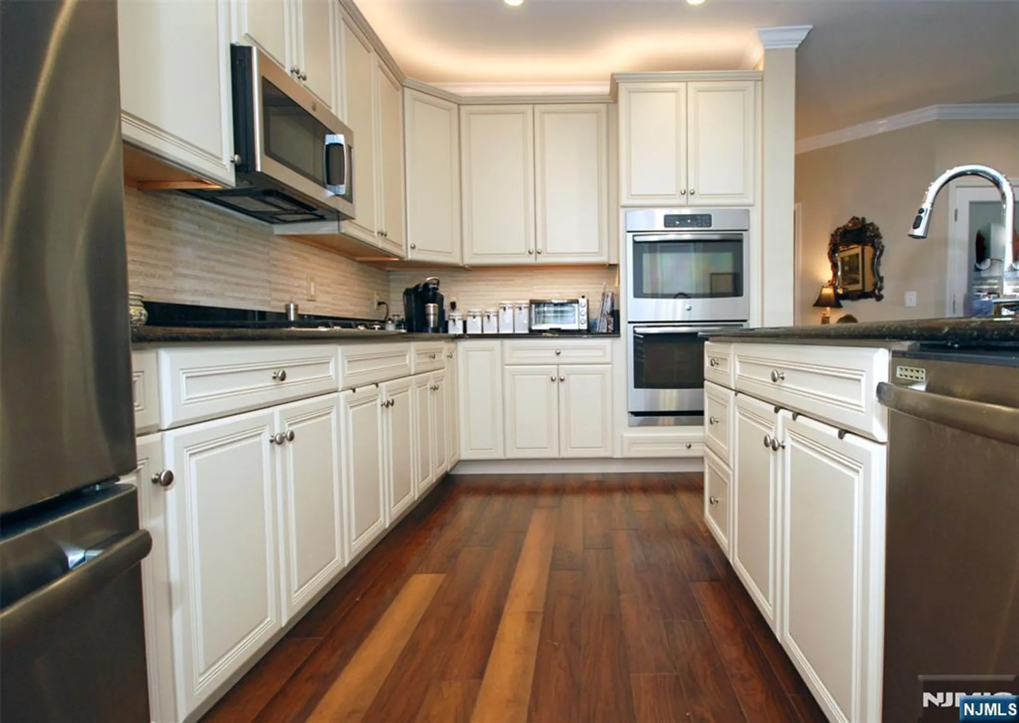 Property Slideshow image 6 of 39 | 5 granite rd unit d2, Woodland Park, NJ, 07424