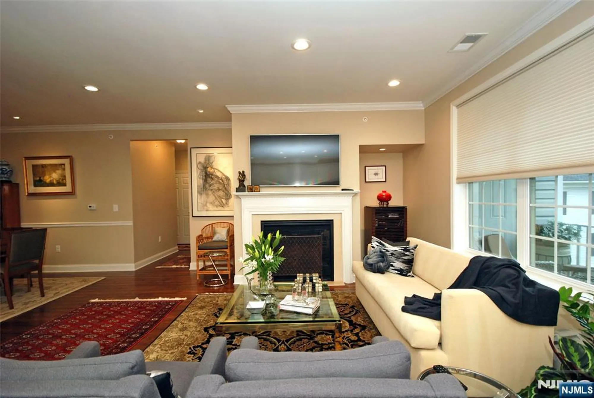 Property Slideshow image 10 of 39 | 5 granite rd unit d2, Woodland Park, NJ, 07424