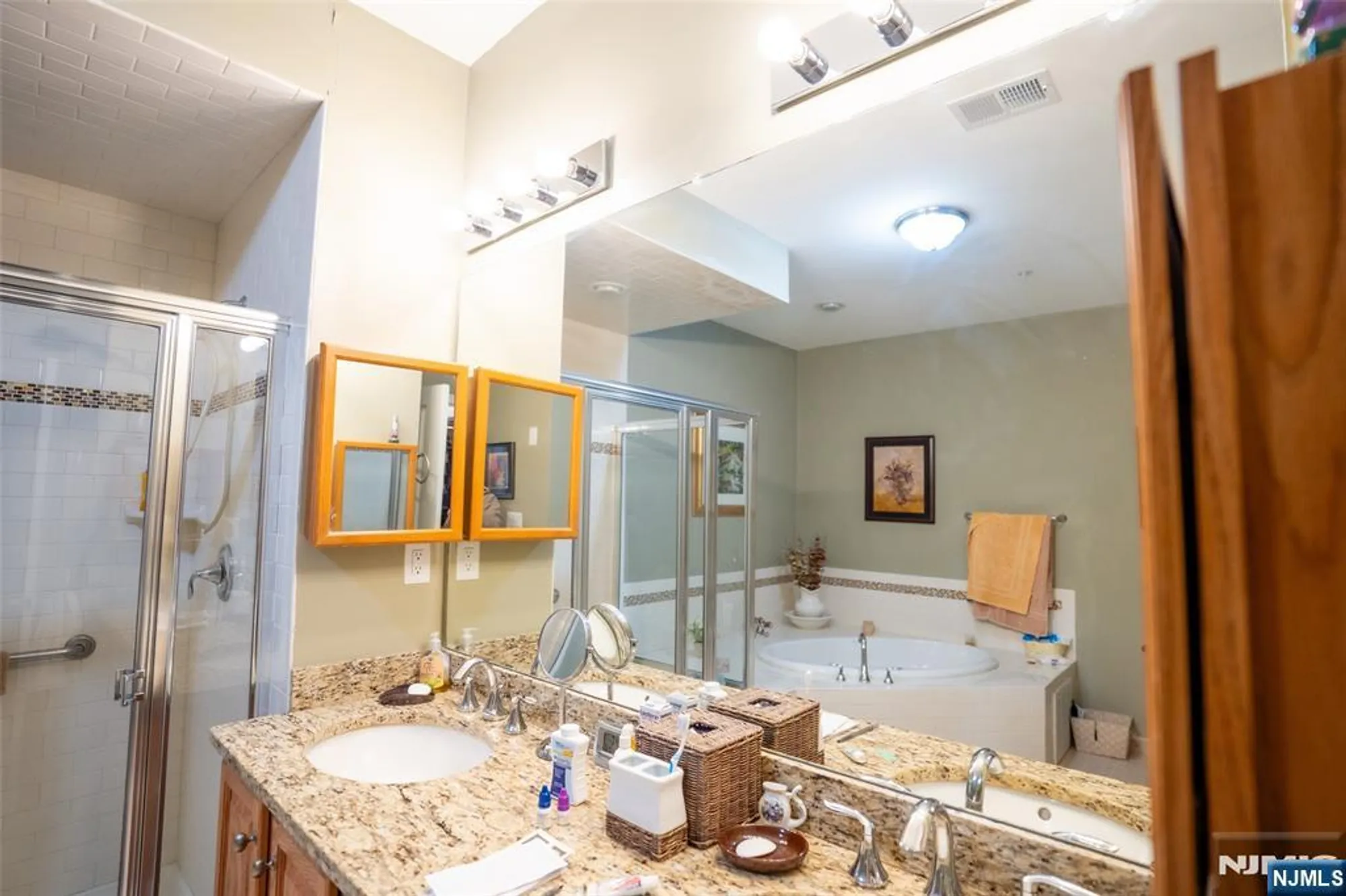 Property Slideshow image 17 of 33 | 1110 wickham ter # 1110, Clifton, NJ, 07013