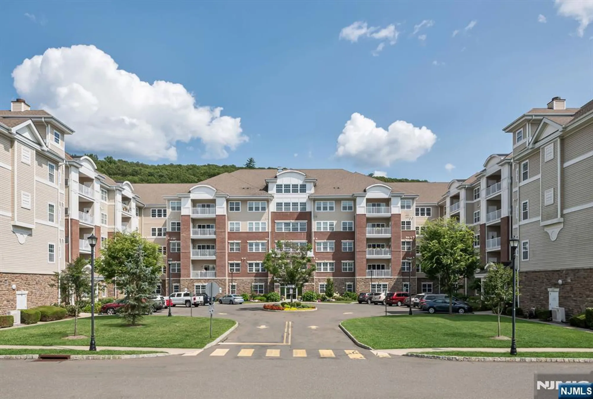 Property Slideshow image 2 of 35 | 5201 warrens way, Wanaque, NJ, 07465