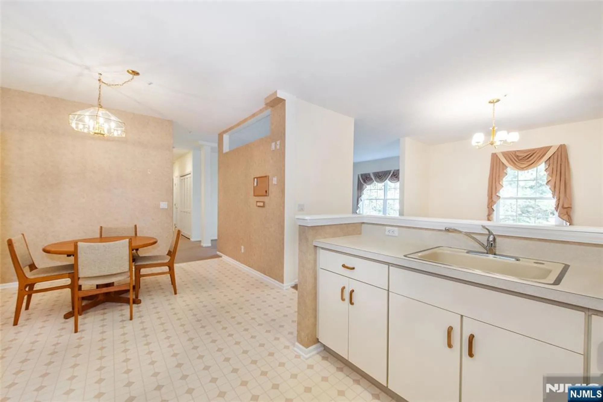 Property Slideshow image 14 of 29 | 7311 richmond rd # 311, West Milford, NJ, 07480