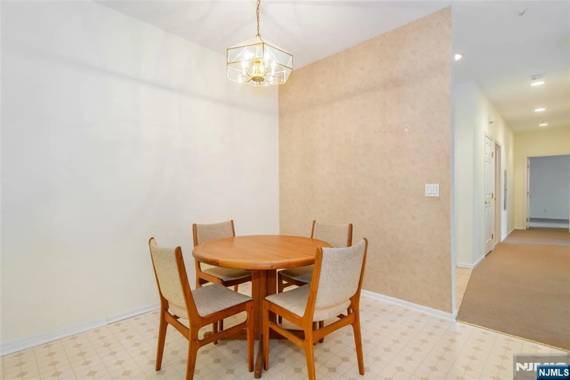 Property Slideshow image 15 of 29 | 7311 richmond rd # 311, West Milford, NJ, 07480