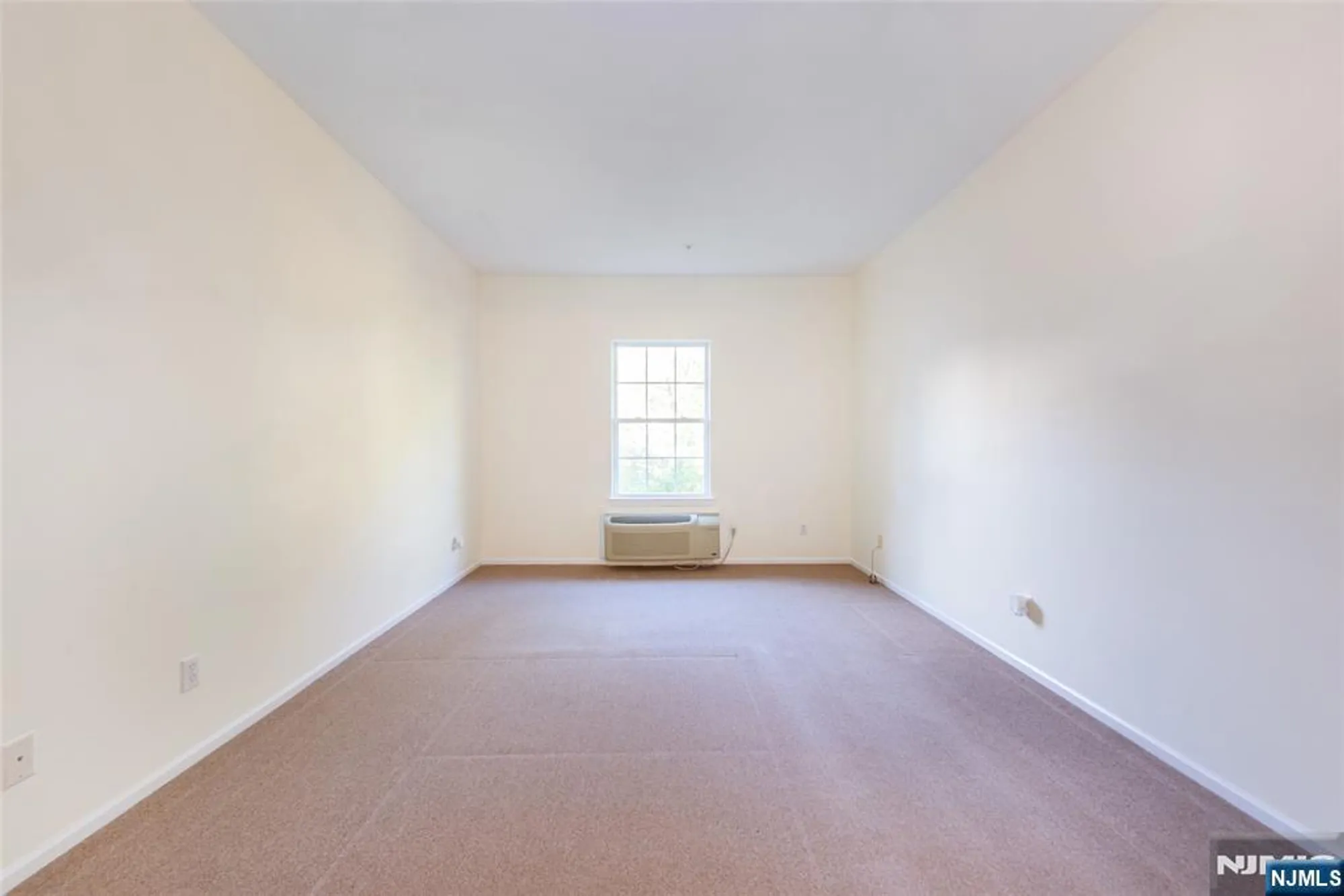 Property Slideshow image 22 of 29 | 7311 richmond rd # 311, West Milford, NJ, 07480