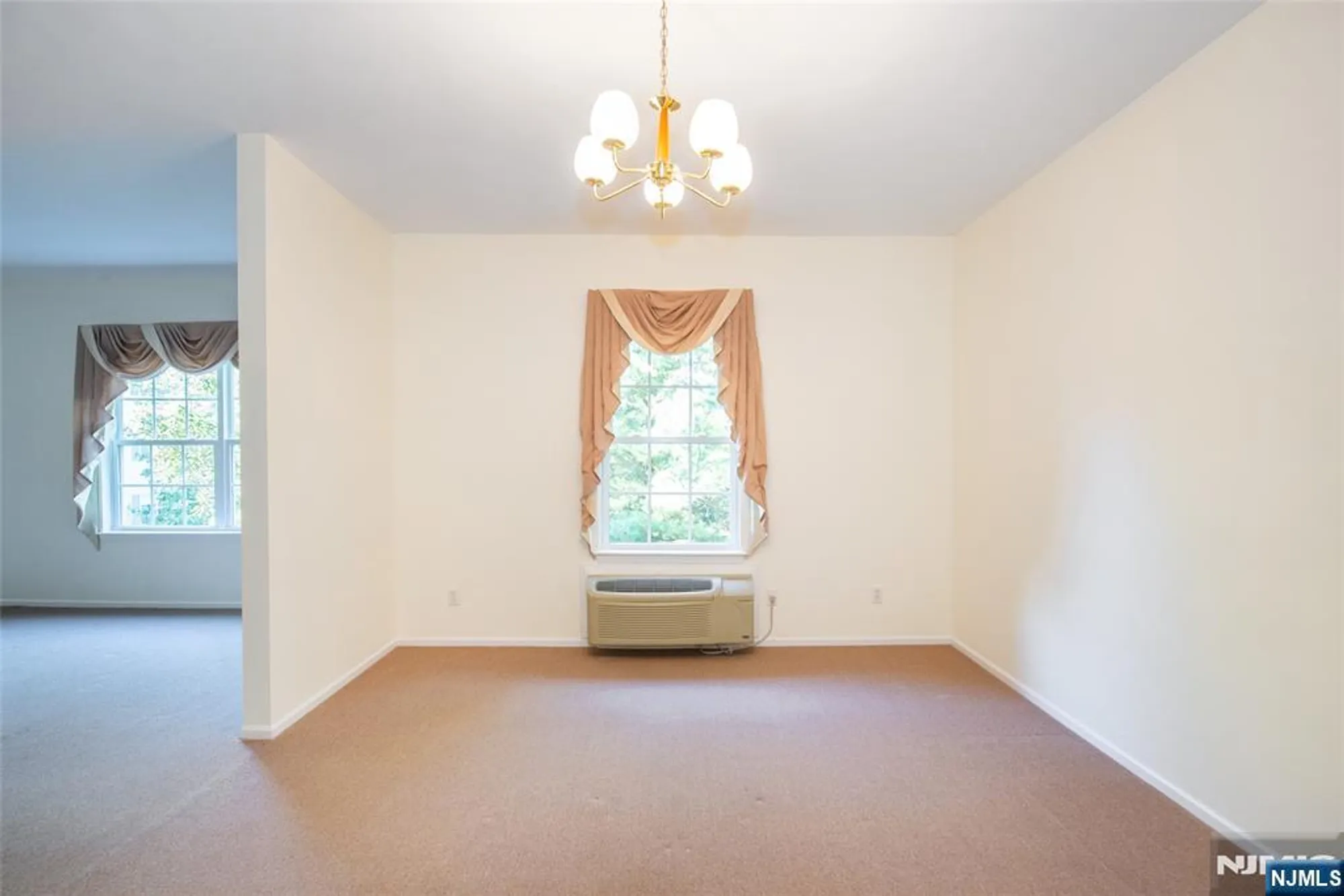 Property Slideshow image 7 of 29 | 7311 richmond rd # 311, West Milford, NJ, 07480