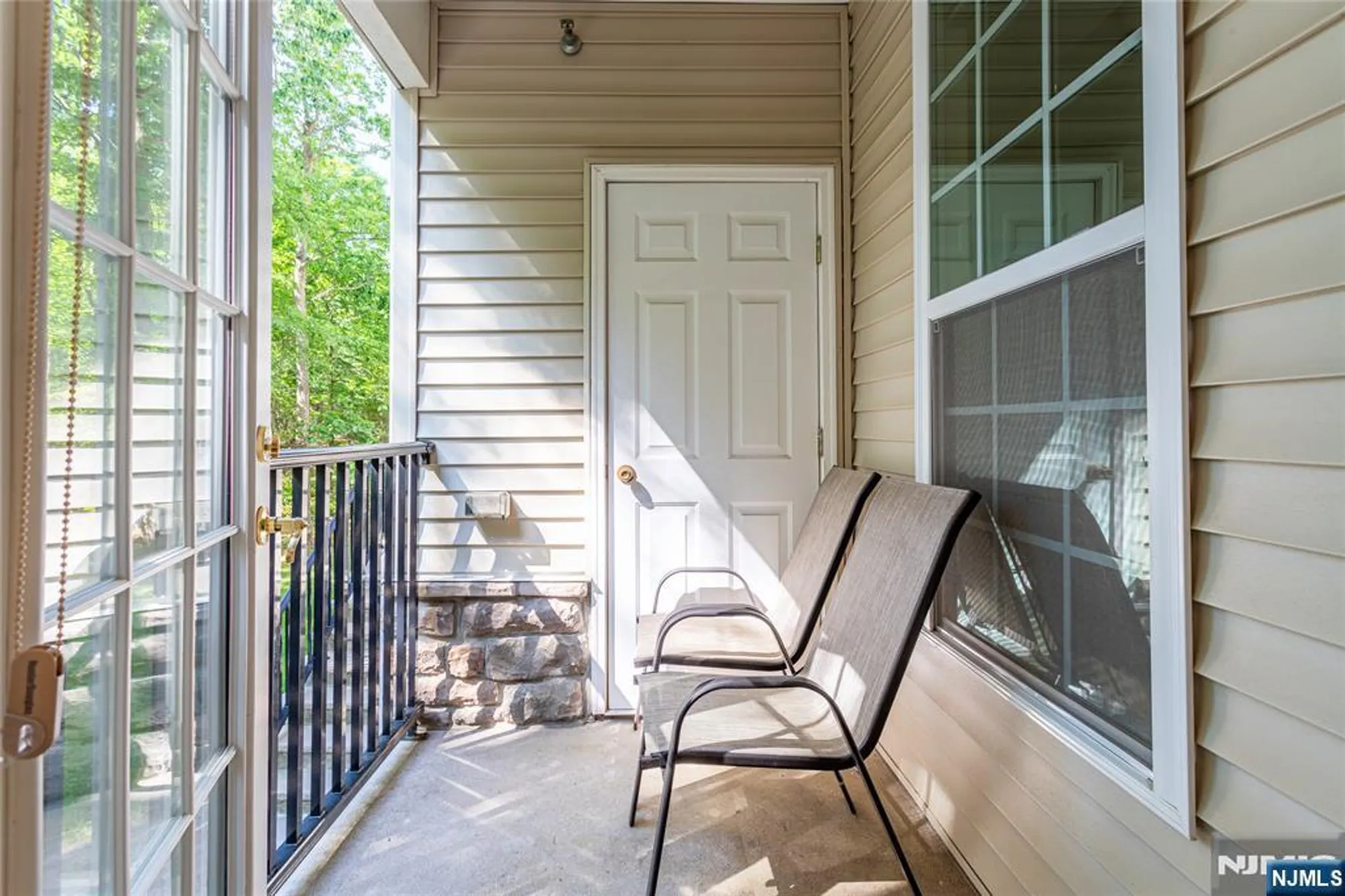 Property Slideshow image 18 of 38 | 40 azalea dr 3517, Old Bridge, NJ, 08857