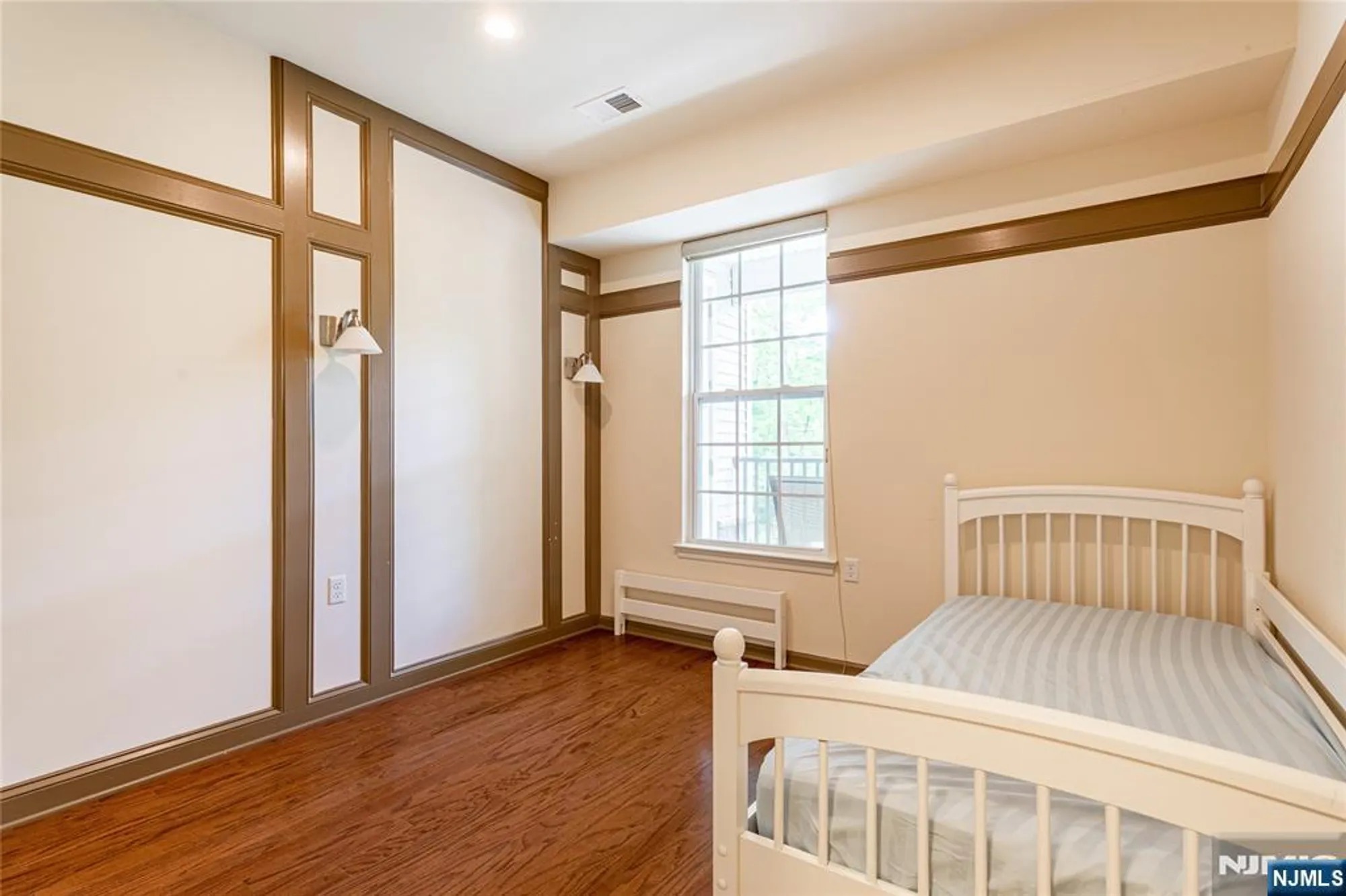 Property Slideshow image 25 of 38 | 40 azalea dr 3517, Old Bridge, NJ, 08857