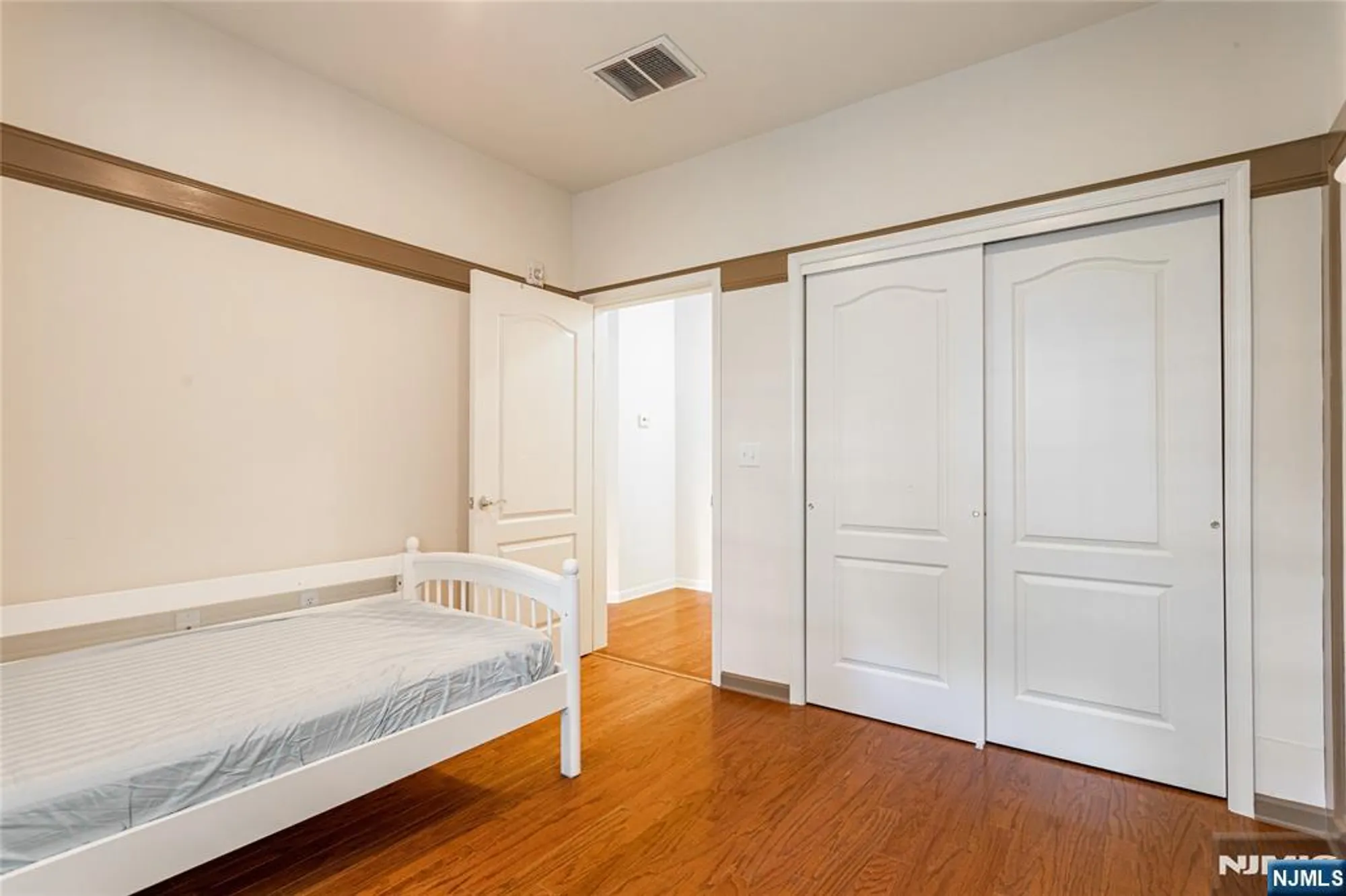 Property Slideshow image 27 of 38 | 40 azalea dr 3517, Old Bridge, NJ, 08857