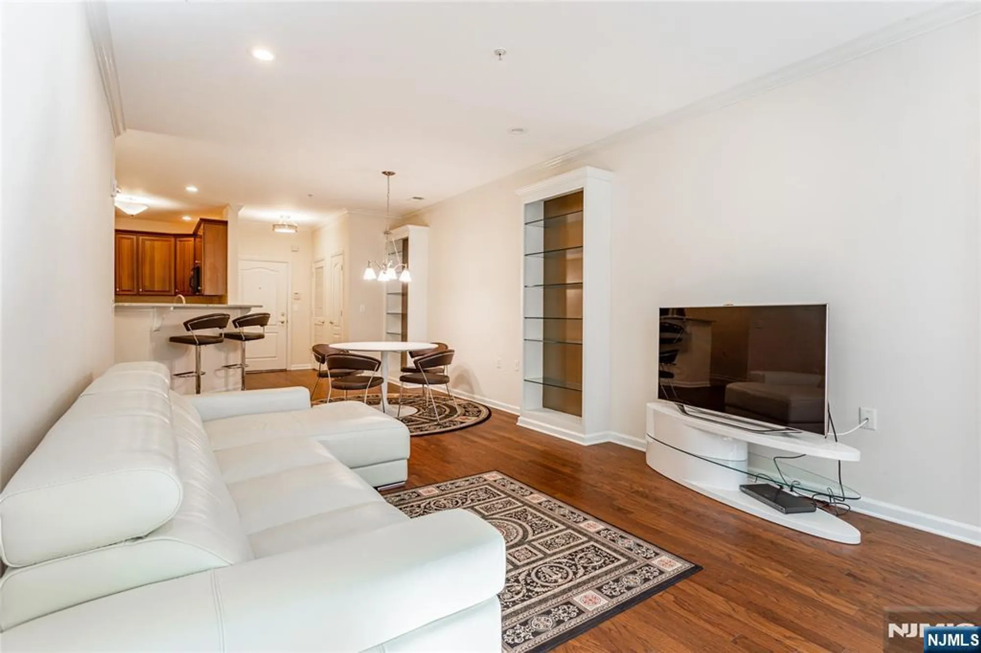 Property Slideshow image 6 of 38 | 40 azalea dr 3517, Old Bridge, NJ, 08857