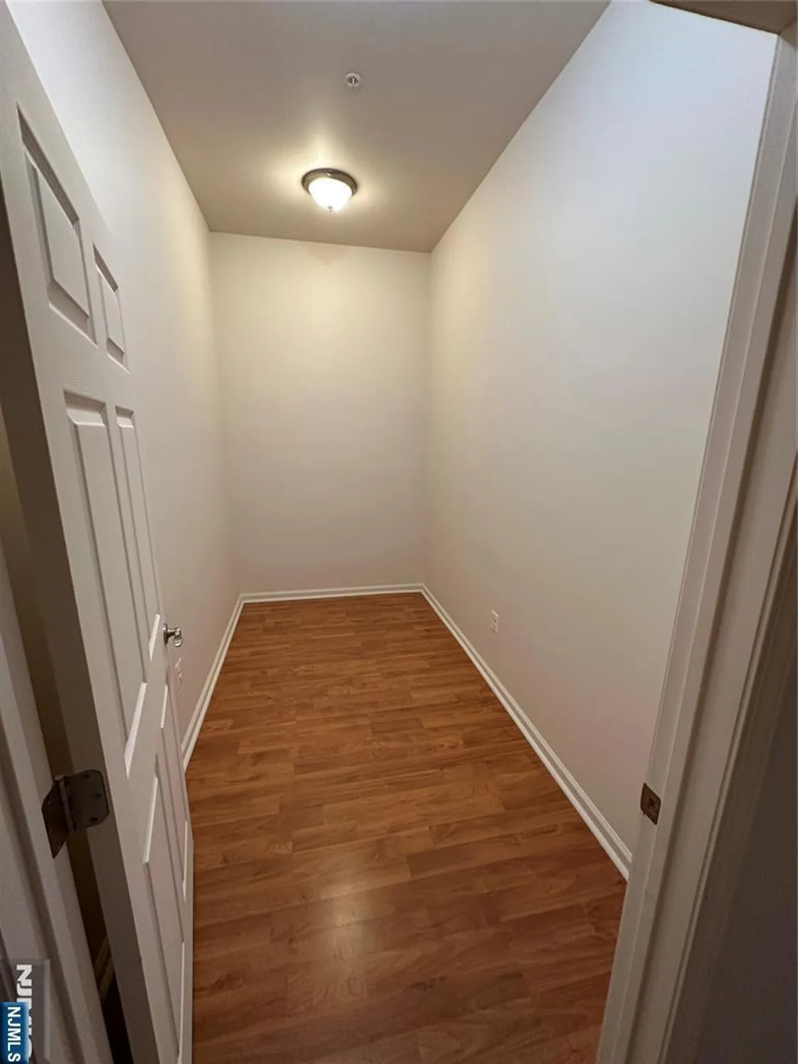 Property Slideshow image 14 of 40 | 705 four seasons dr, Wayne, NJ, 07470