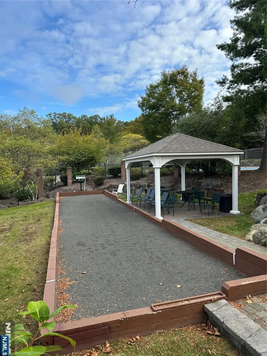 Property Slideshow image 31 of 40 | 705 four seasons dr, Wayne, NJ, 07470