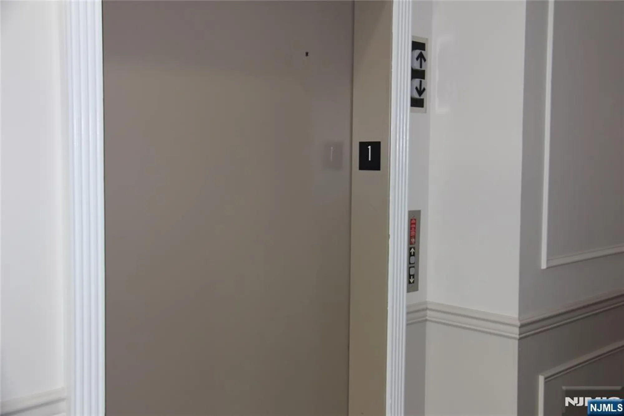 Property Slideshow image 35 of 40 | 705 four seasons dr, Wayne, NJ, 07470