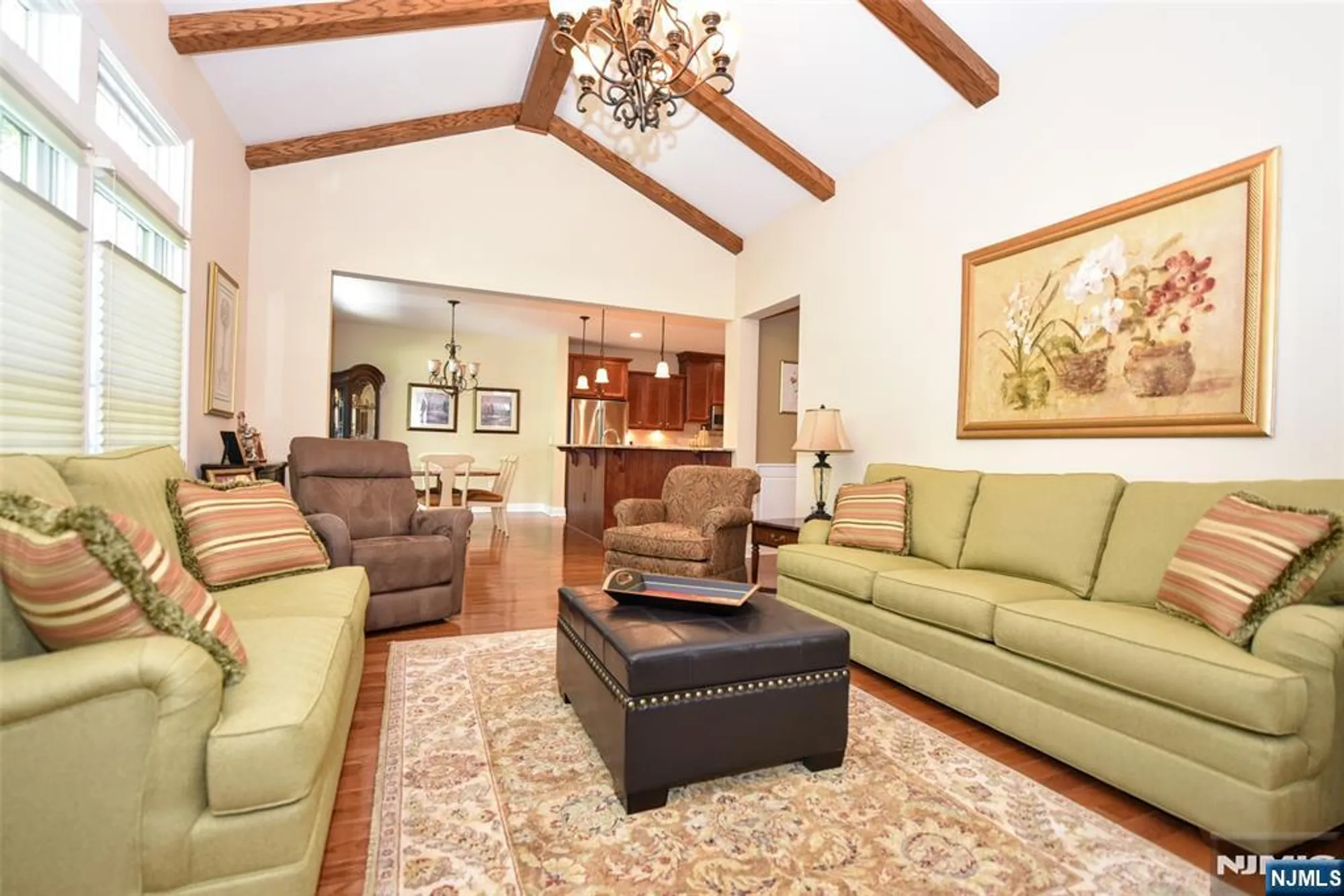 Property Slideshow image 14 of 38 | 45 windsor ln, Ramsey, NJ, 07446