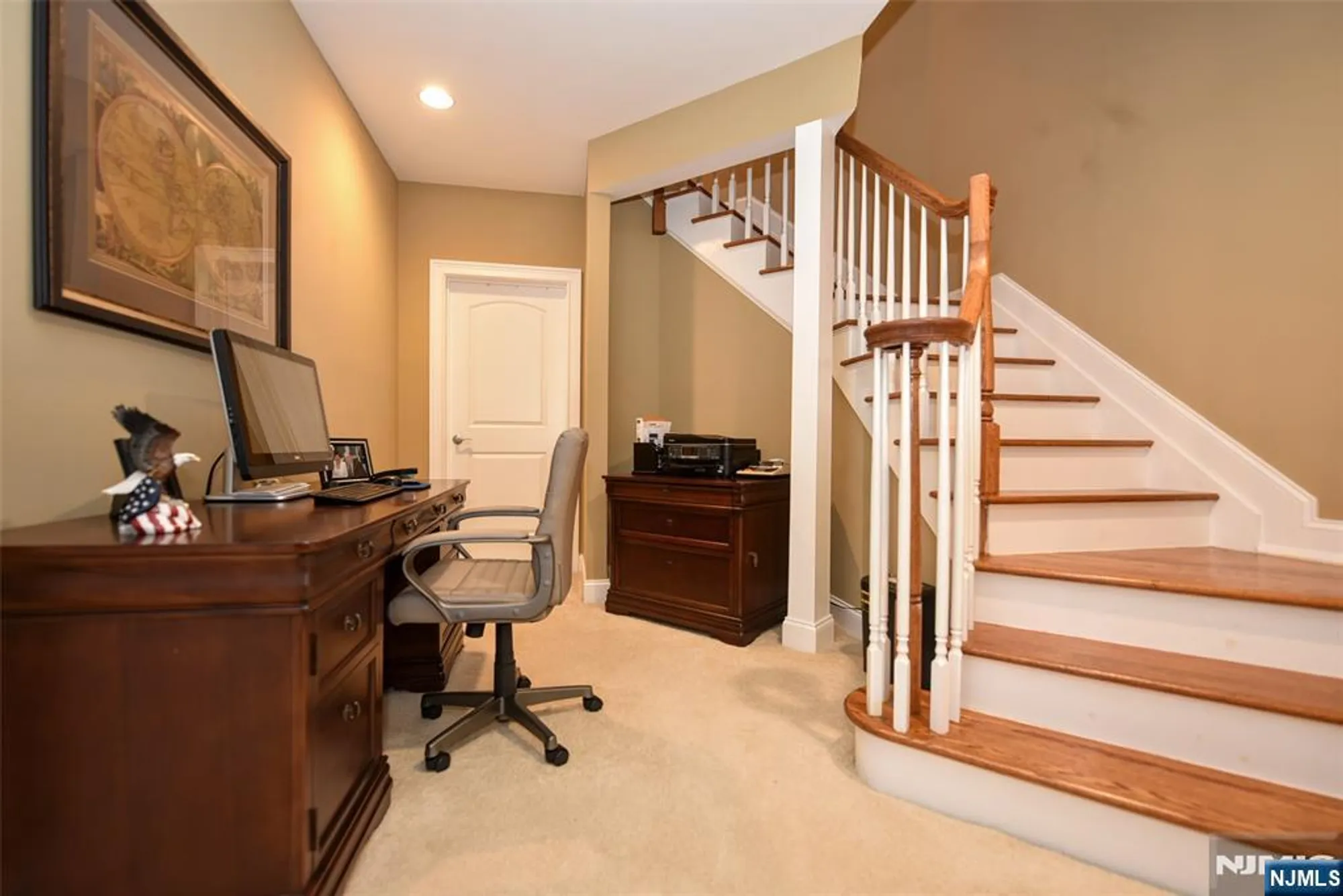 Property Slideshow image 27 of 38 | 45 windsor ln, Ramsey, NJ, 07446