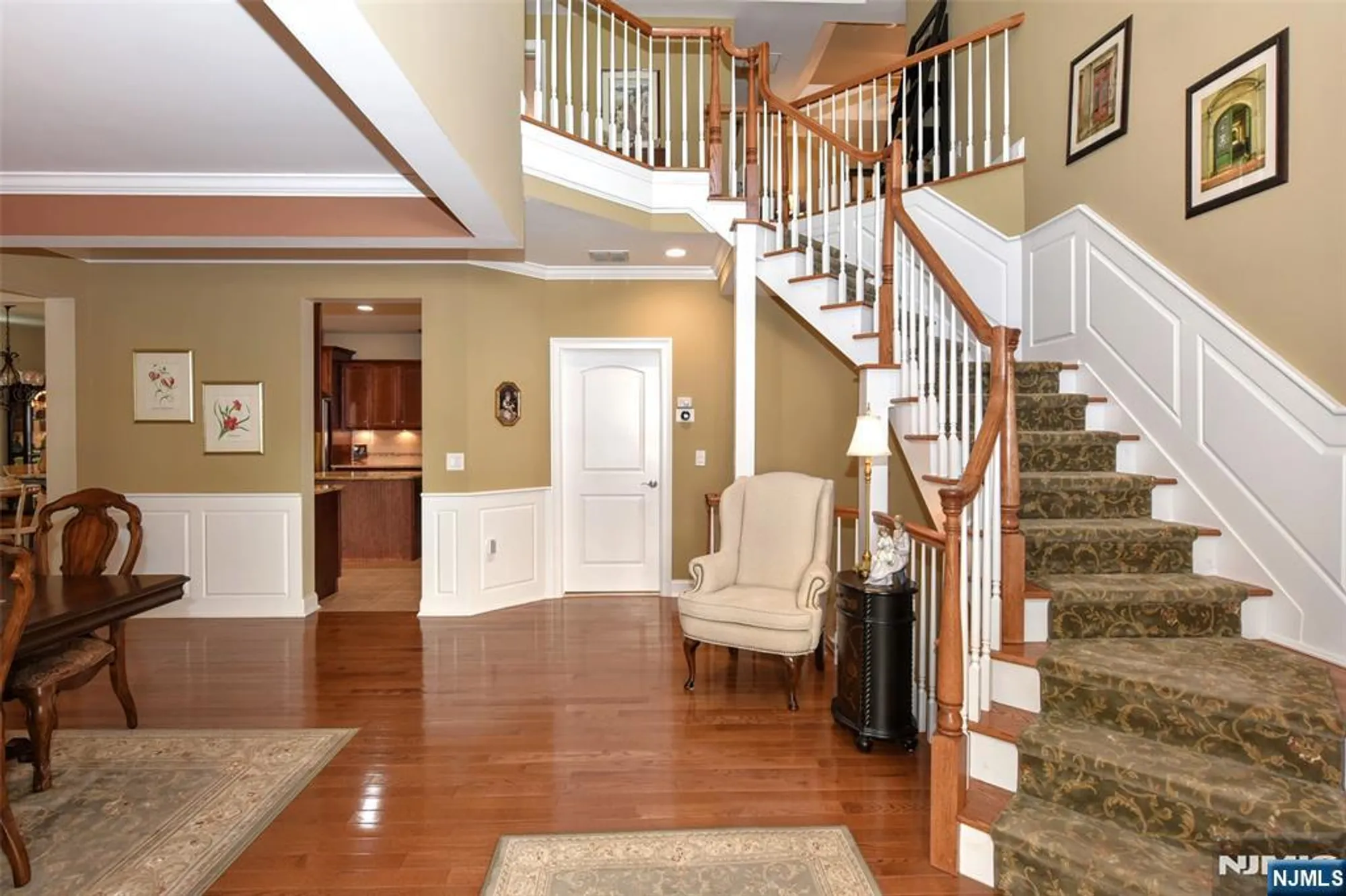 Property Slideshow image 7 of 38 | 45 windsor ln, Ramsey, NJ, 07446