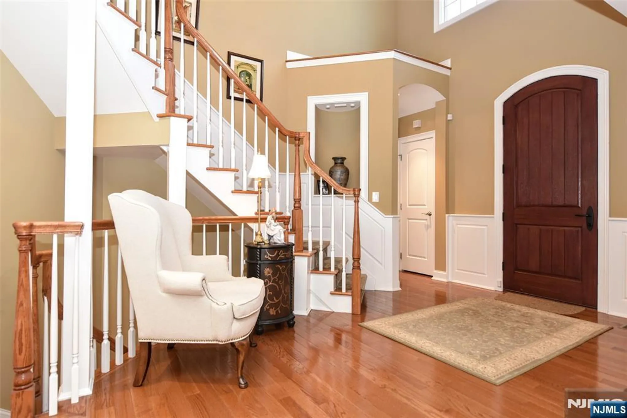 Property Slideshow image 8 of 38 | 45 windsor ln, Ramsey, NJ, 07446