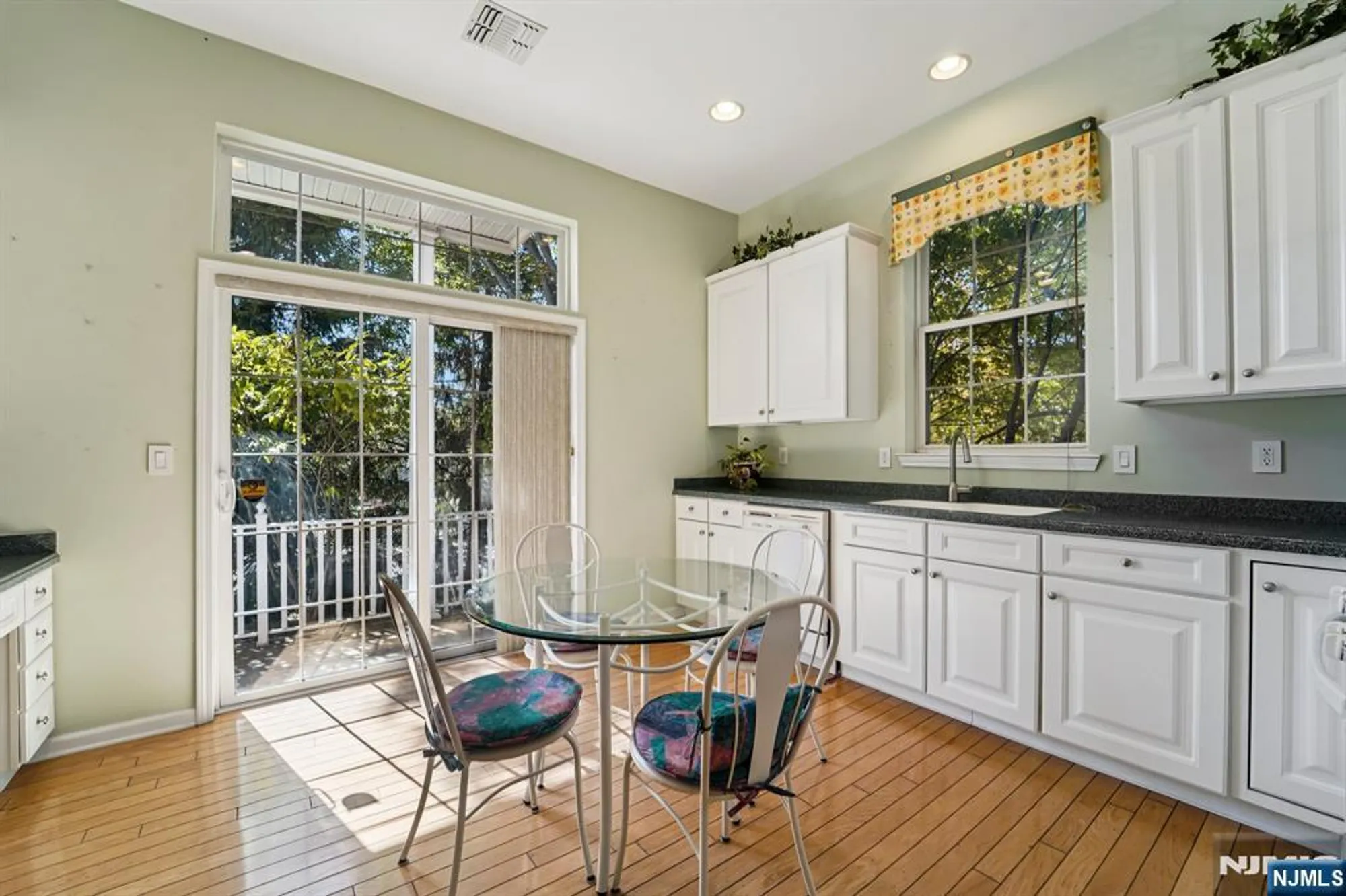 Property Slideshow image 3 of 38 | 801 four seasons dr, Wayne, NJ, 07470