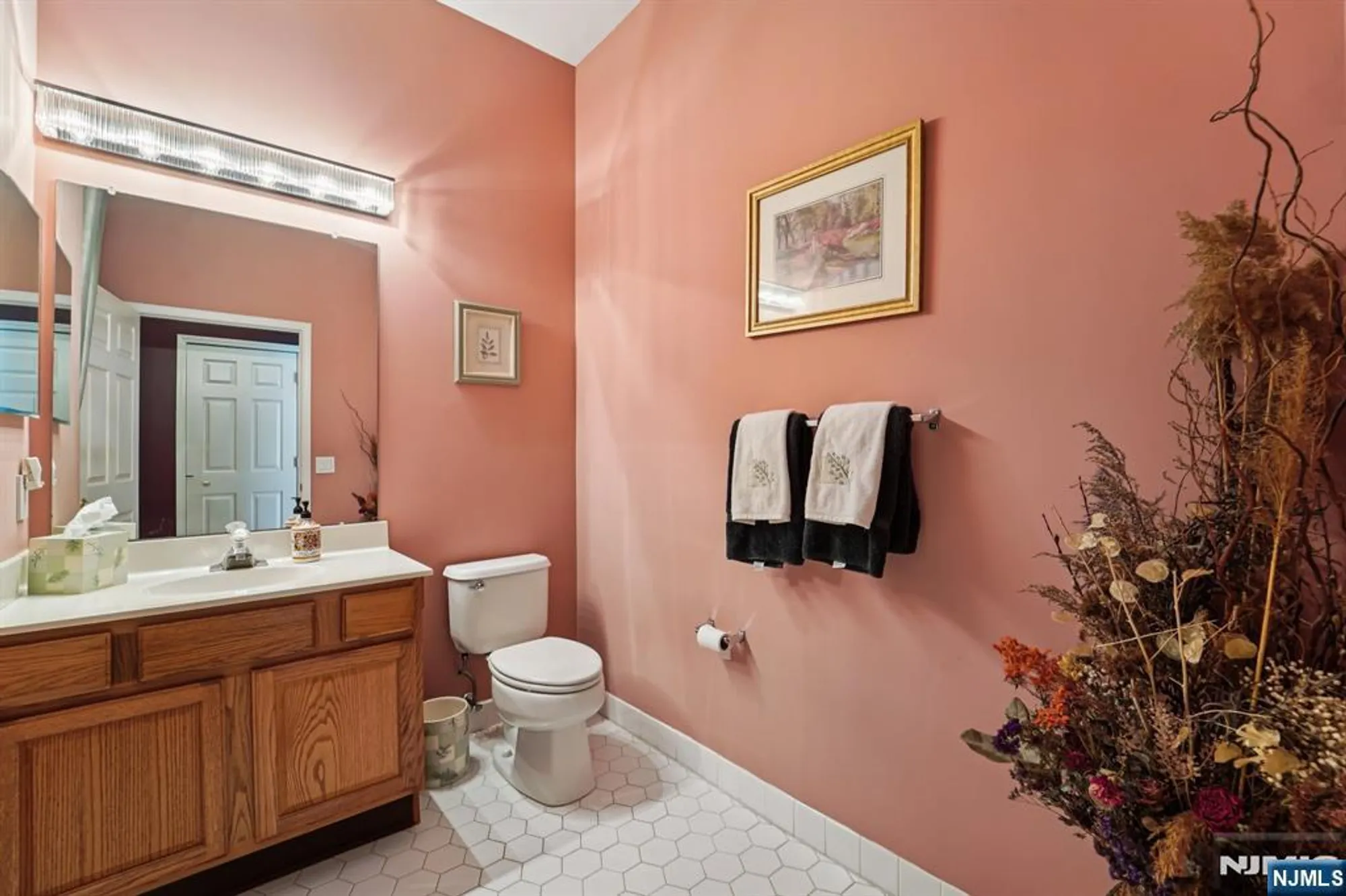 Property Slideshow image 22 of 38 | 801 four seasons dr, Wayne, NJ, 07470