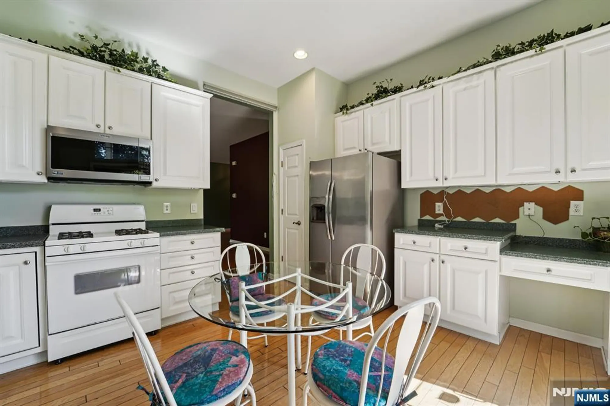 Property Slideshow image 4 of 38 | 801 four seasons dr, Wayne, NJ, 07470