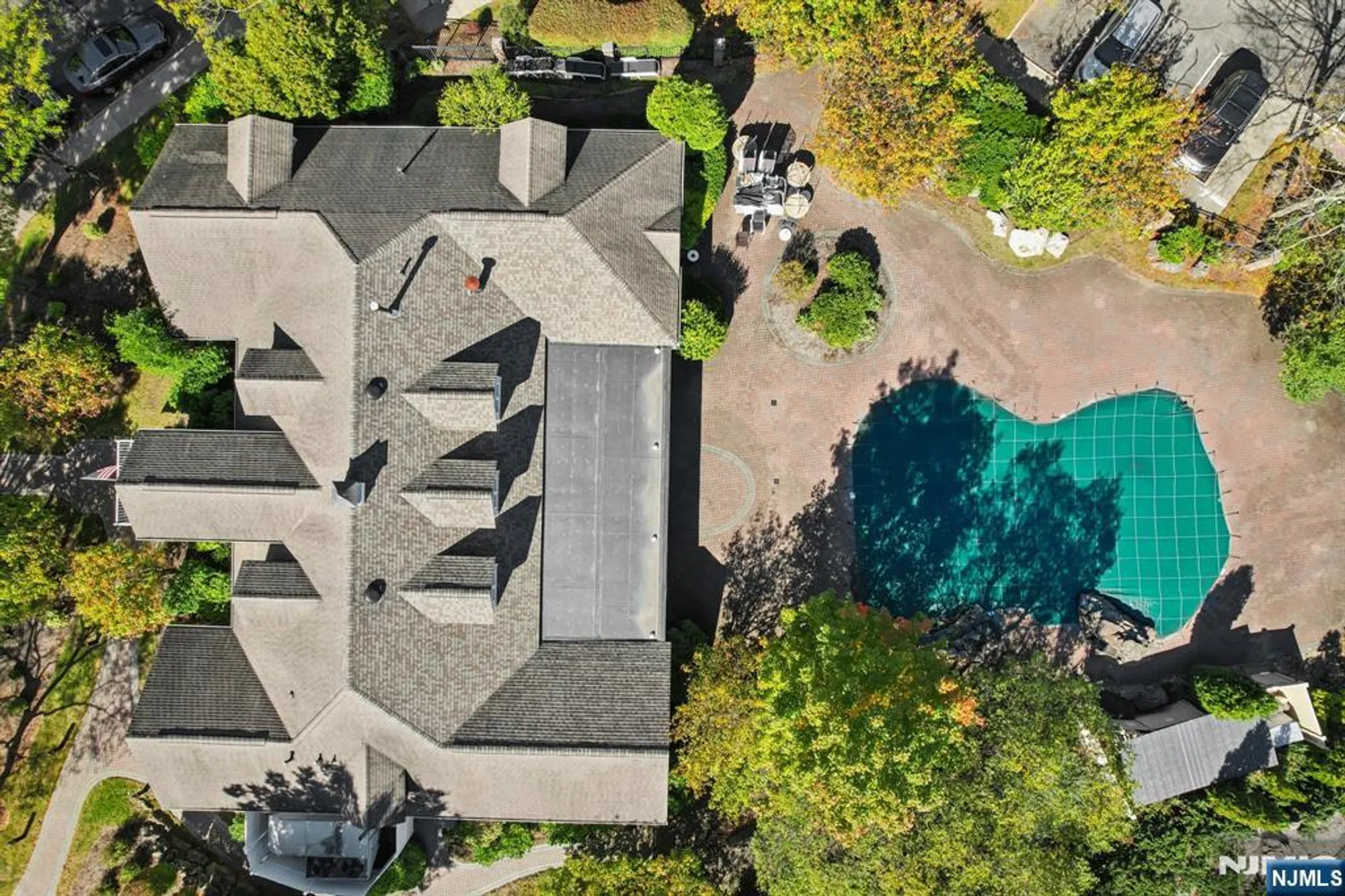 Property Slideshow image 38 of 38 | 801 four seasons dr, Wayne, NJ, 07470