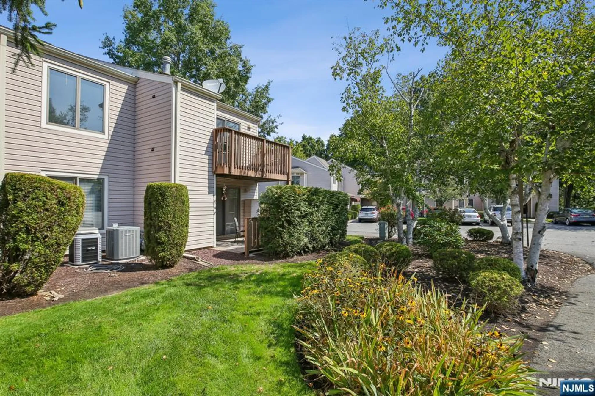 Property Slideshow image 23 of 27 | 136 changebridge rd b8, Montville, NJ, 07045