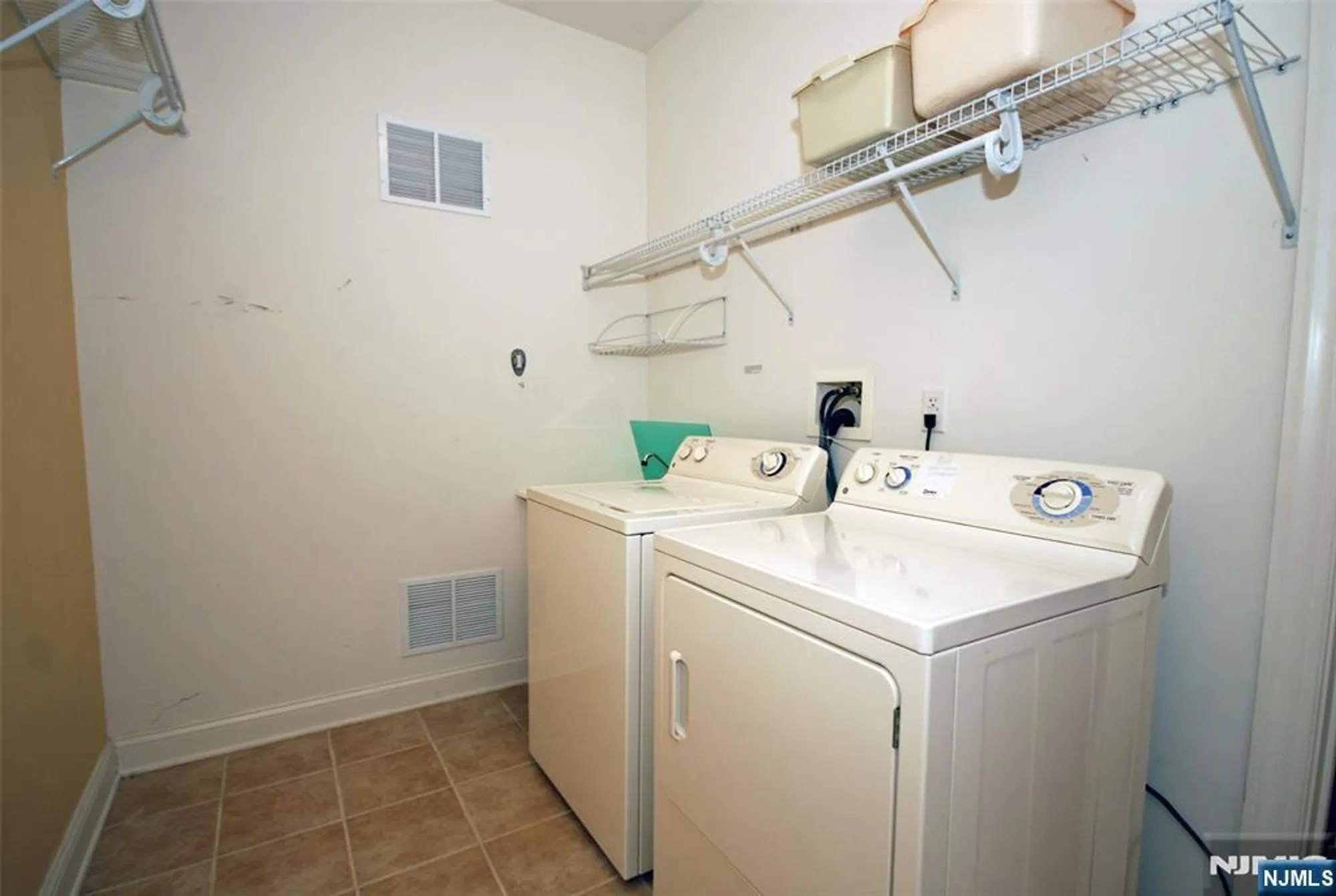 Property Slideshow image 13 of 40 | 23 coppa rd, Woodland Park, NJ, 07424