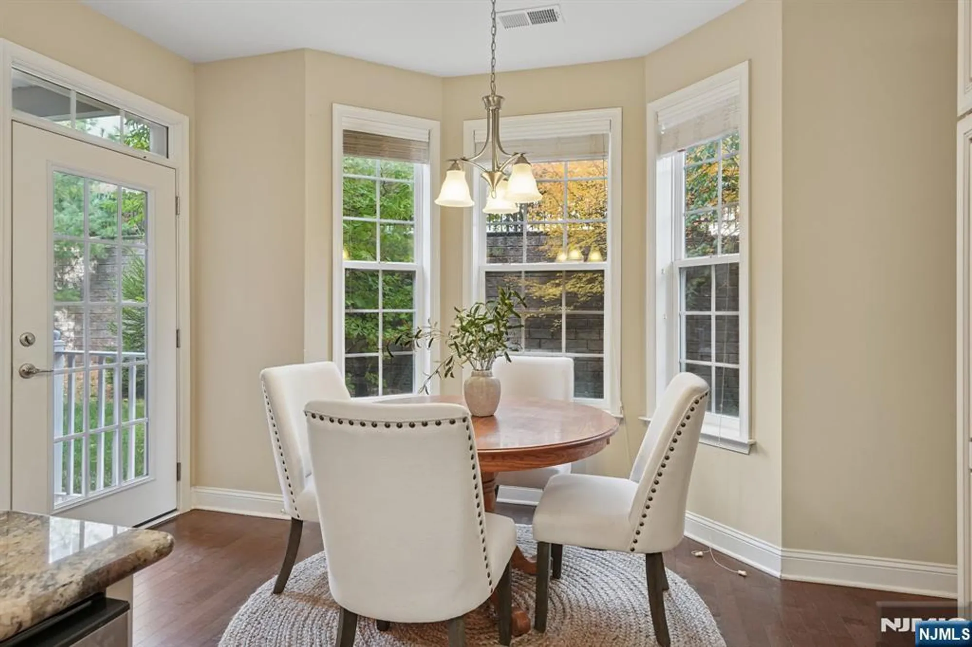 Property Slideshow image 12 of 45 | 6 pebble rd unit d1, Woodland Park, NJ, 07424