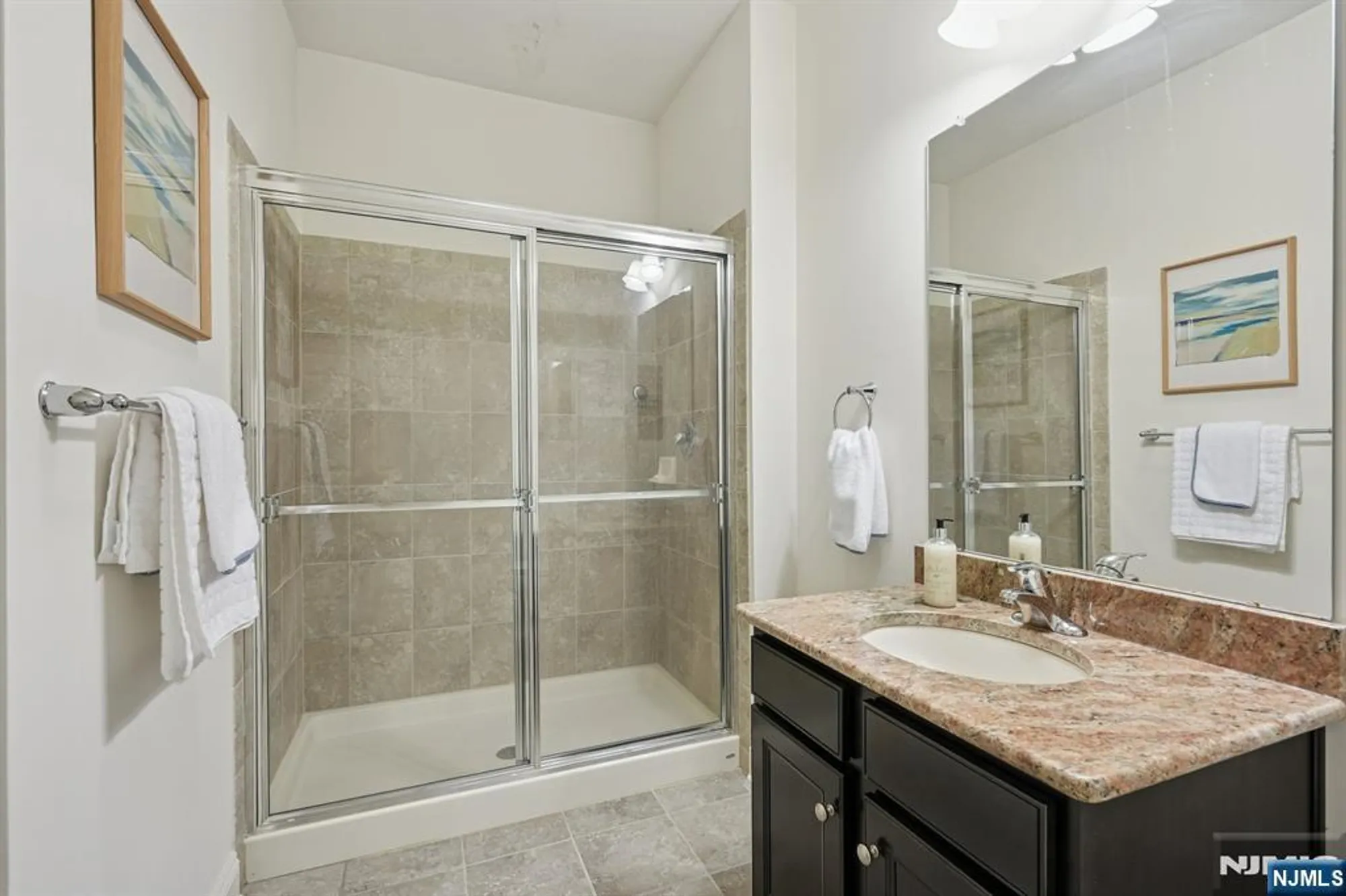 Property Slideshow image 17 of 45 | 6 pebble rd unit d1, Woodland Park, NJ, 07424