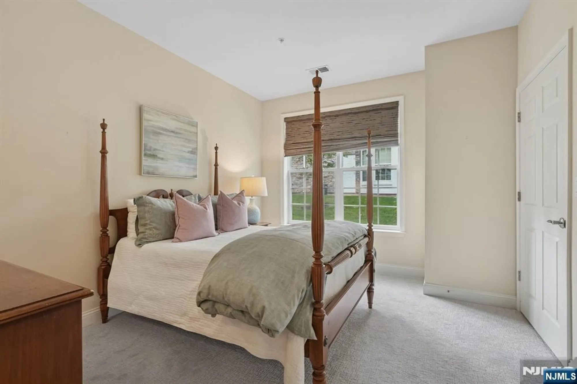 Property Slideshow image 18 of 45 | 6 pebble rd unit d1, Woodland Park, NJ, 07424