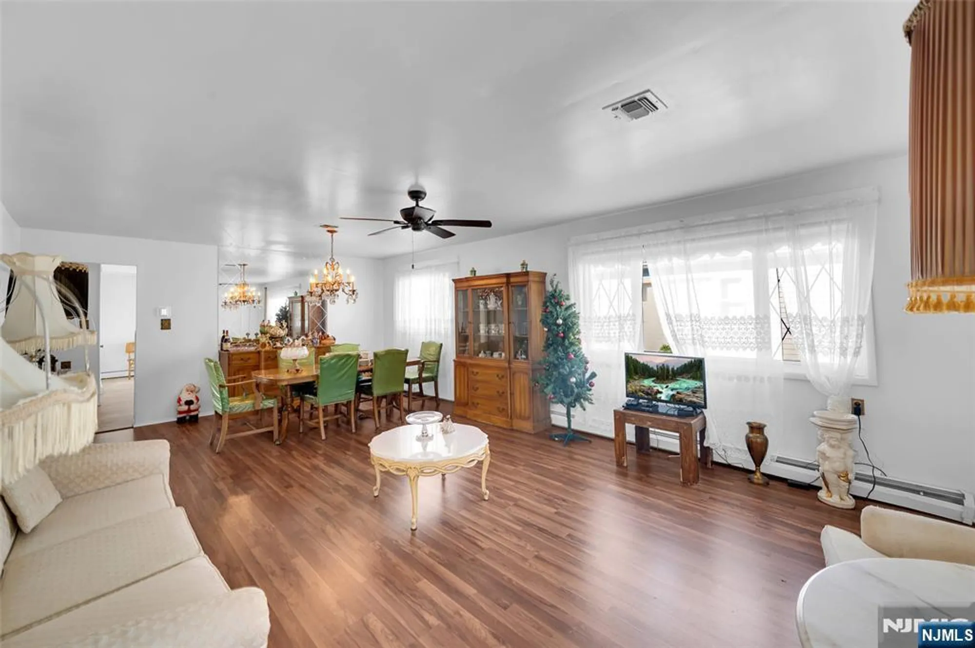 Property Slideshow image 7 of 15 | 19 georgetown dr, Toms River, NJ, 08757