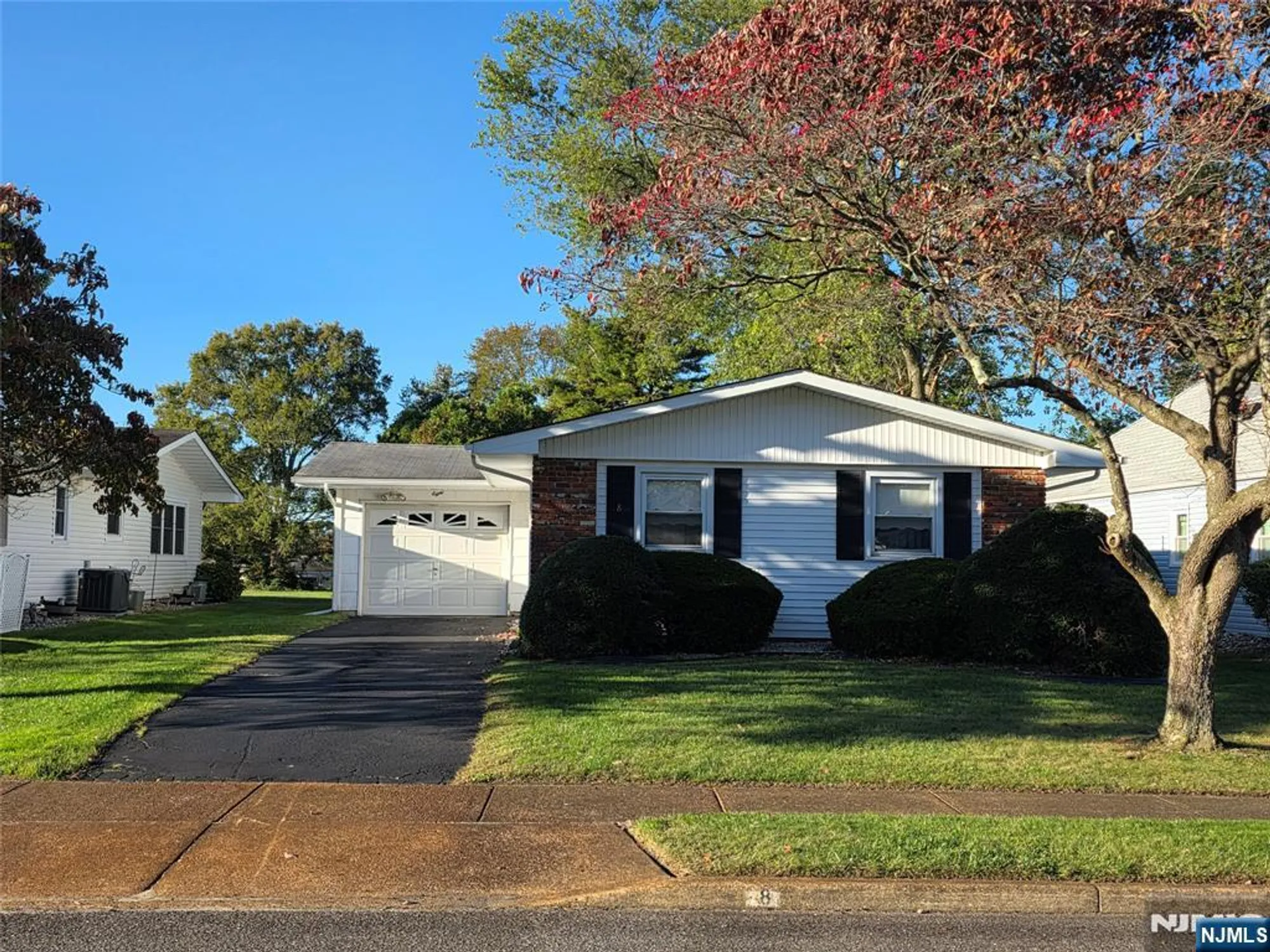 Property Slideshow image 2 of 28 | 8 barker st, Brick, NJ, 08724