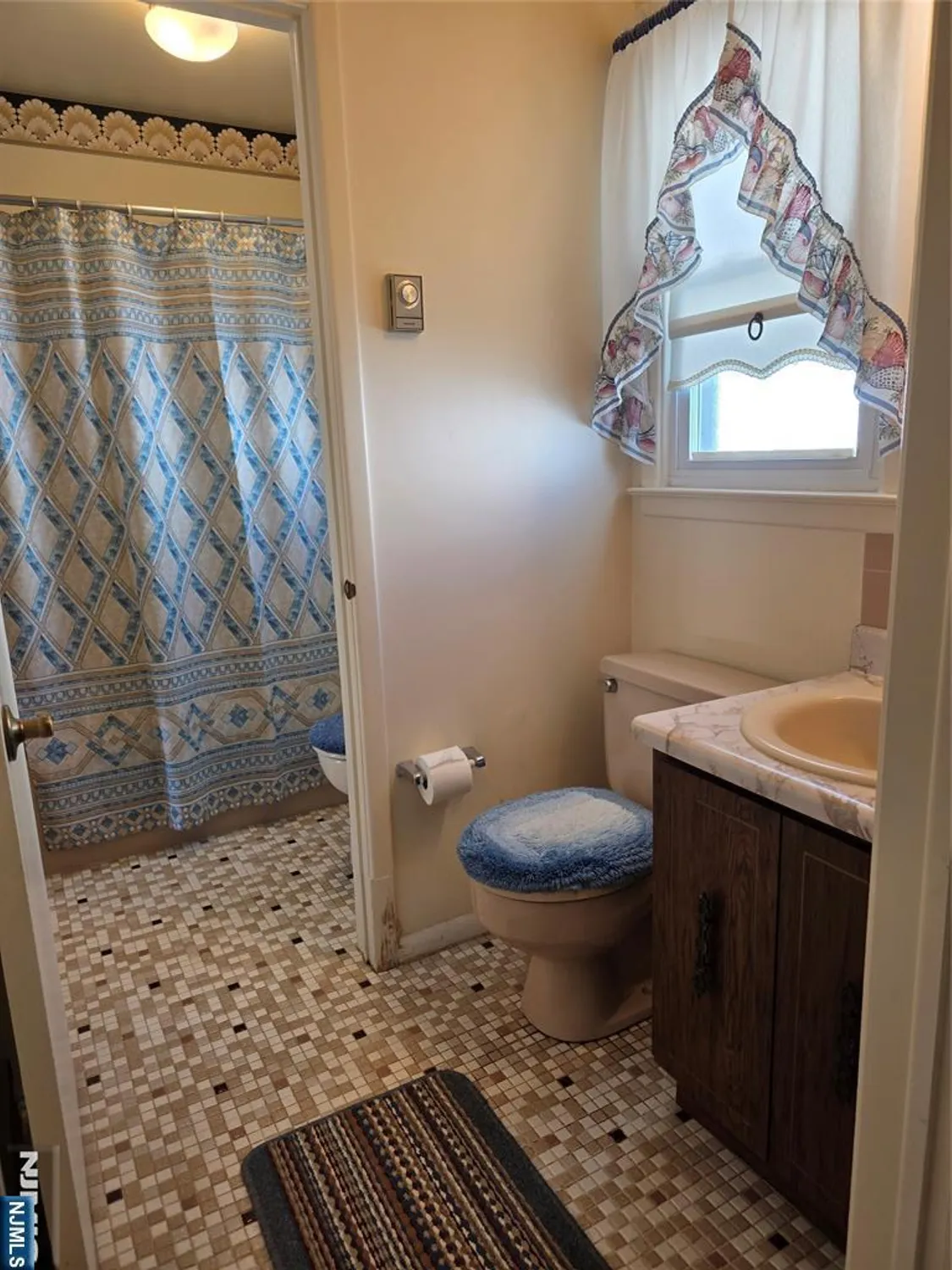 Property Slideshow image 13 of 28 | 8 barker st, Brick, NJ, 08724