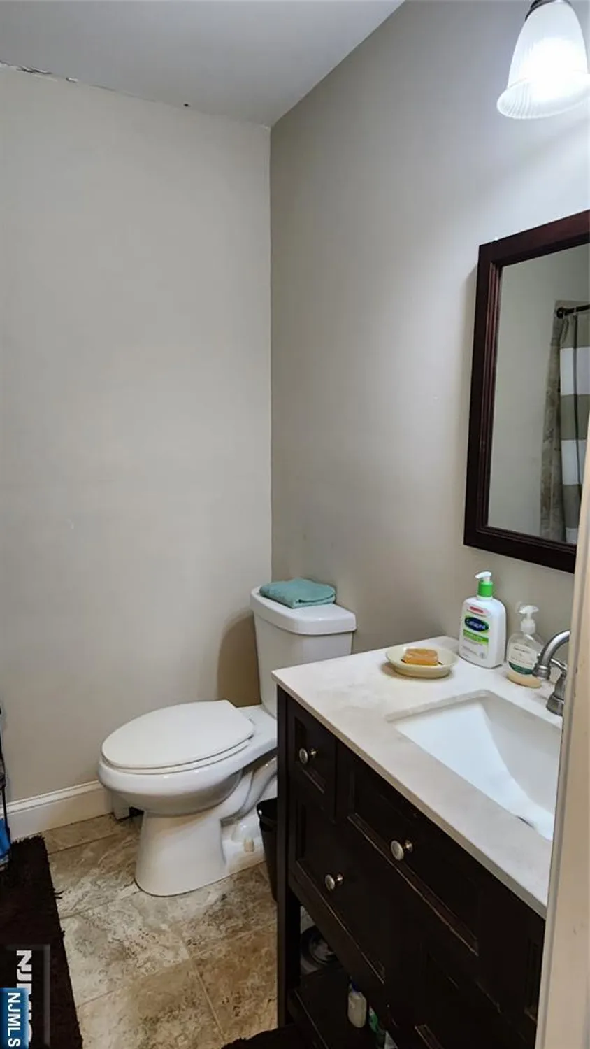 Property Slideshow image 11 of 26 | 151 guadeloupe dr, Toms River, NJ, 08757