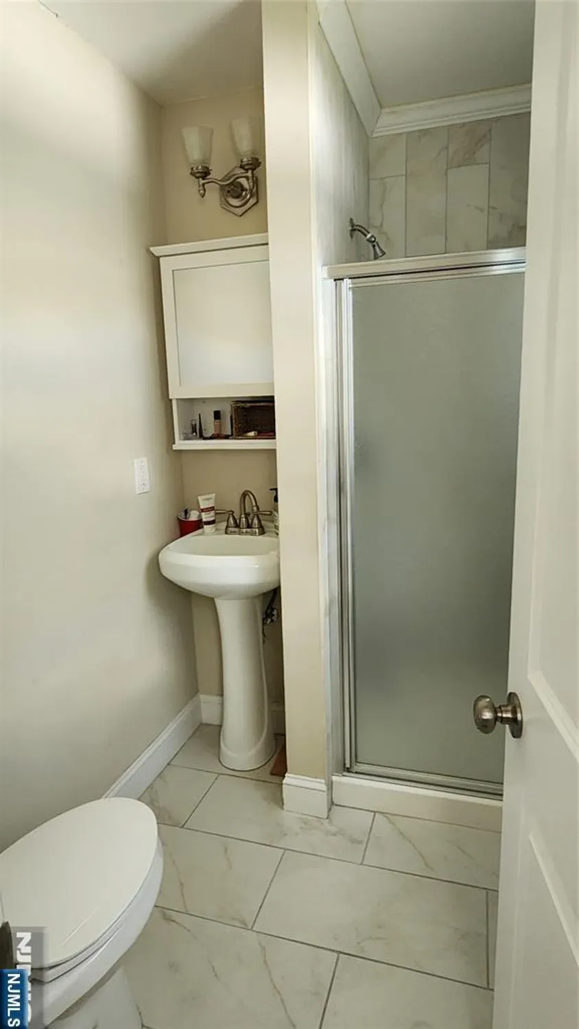 Property Slideshow image 14 of 26 | 151 guadeloupe dr, Toms River, NJ, 08757